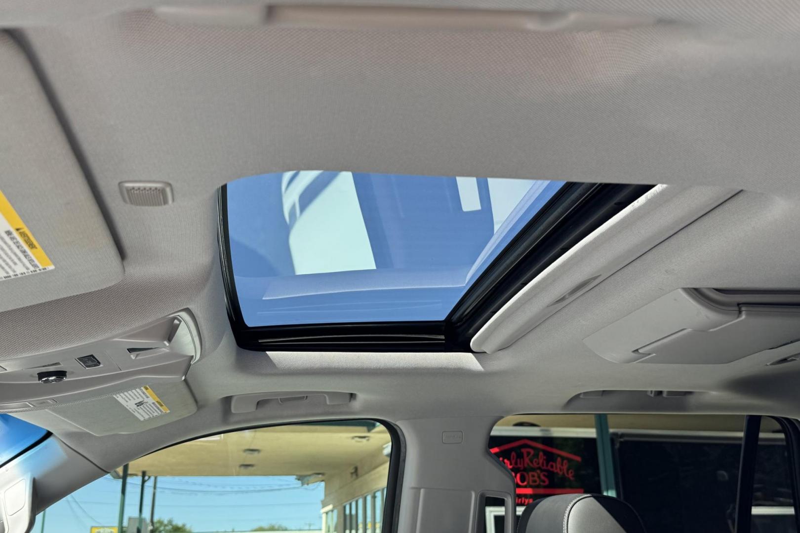 2015 Black /Jet Black GMC Yukon Denali (1GKS2CKJ2FR) with an V8 6.2 Liter engine, Automatic 8 Speed transmission, located at 2304 W. Main St., Boise, ID, 83702, (208) 342-7777, 43.622105, -116.218658 - Well Optioned! Clean With New Tires Too! - Photo#4