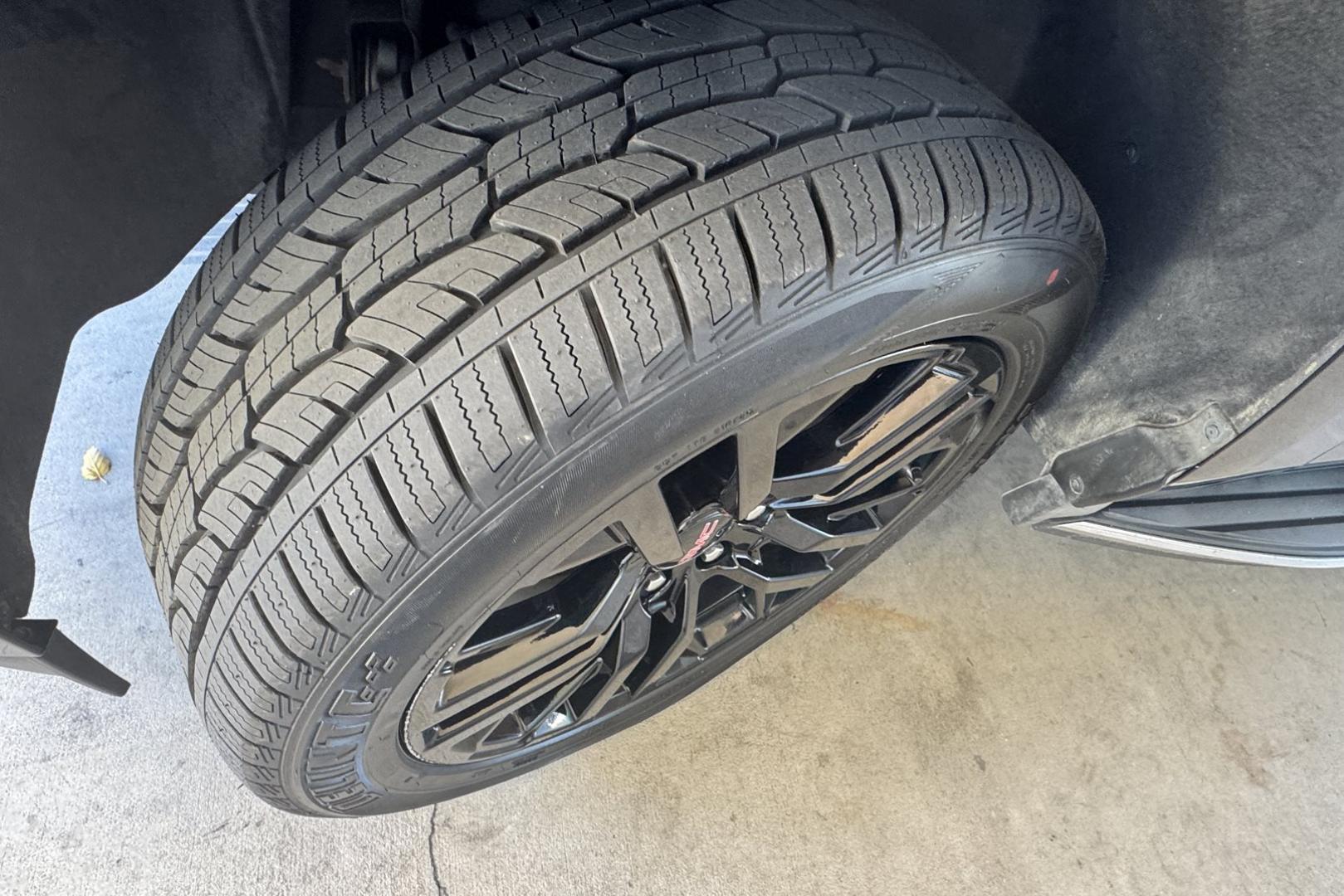 2015 Black /Jet Black GMC Yukon Denali (1GKS2CKJ2FR) with an V8 6.2 Liter engine, Automatic 8 Speed transmission, located at 2304 W. Main St., Boise, ID, 83702, (208) 342-7777, 43.622105, -116.218658 - Well Optioned! Clean With New Tires Too! - Photo#14