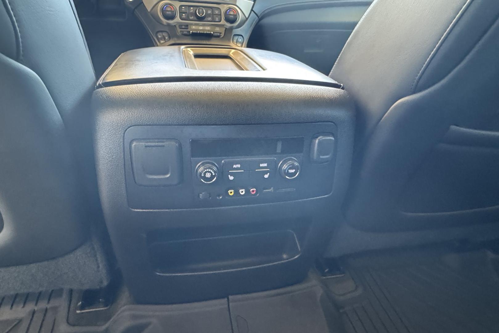 2015 Black /Jet Black GMC Yukon Denali (1GKS2CKJ2FR) with an V8 6.2 Liter engine, Automatic 8 Speed transmission, located at 2304 W. Main St., Boise, ID, 83702, (208) 342-7777, 43.622105, -116.218658 - Well Optioned! Clean With New Tires Too! - Photo#13