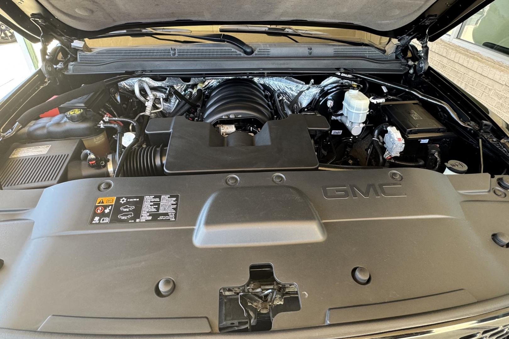 2015 Black /Jet Black GMC Yukon Denali (1GKS2CKJ2FR) with an V8 6.2 Liter engine, Automatic 8 Speed transmission, located at 2304 W. Main St., Boise, ID, 83702, (208) 342-7777, 43.622105, -116.218658 - Well Optioned! Clean With New Tires Too! - Photo#17