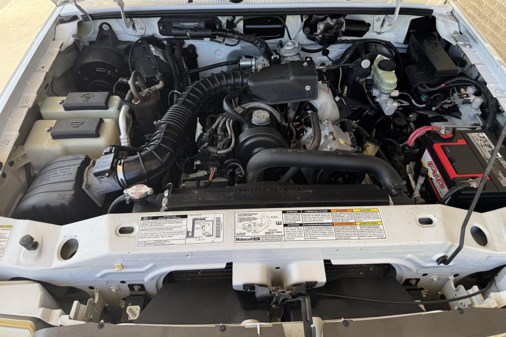 1998 White /Gray Ford Ranger XLT (1FTYR10C5WU) with an 4 Cyl 2.5 Liter engine, 5 Speed transmission, located at 2304 W. Main St., Boise, ID, 83702, (208) 342-7777, 43.622105, -116.218658 - New Tires! Low Mileage! Ready To Go! - Photo#8