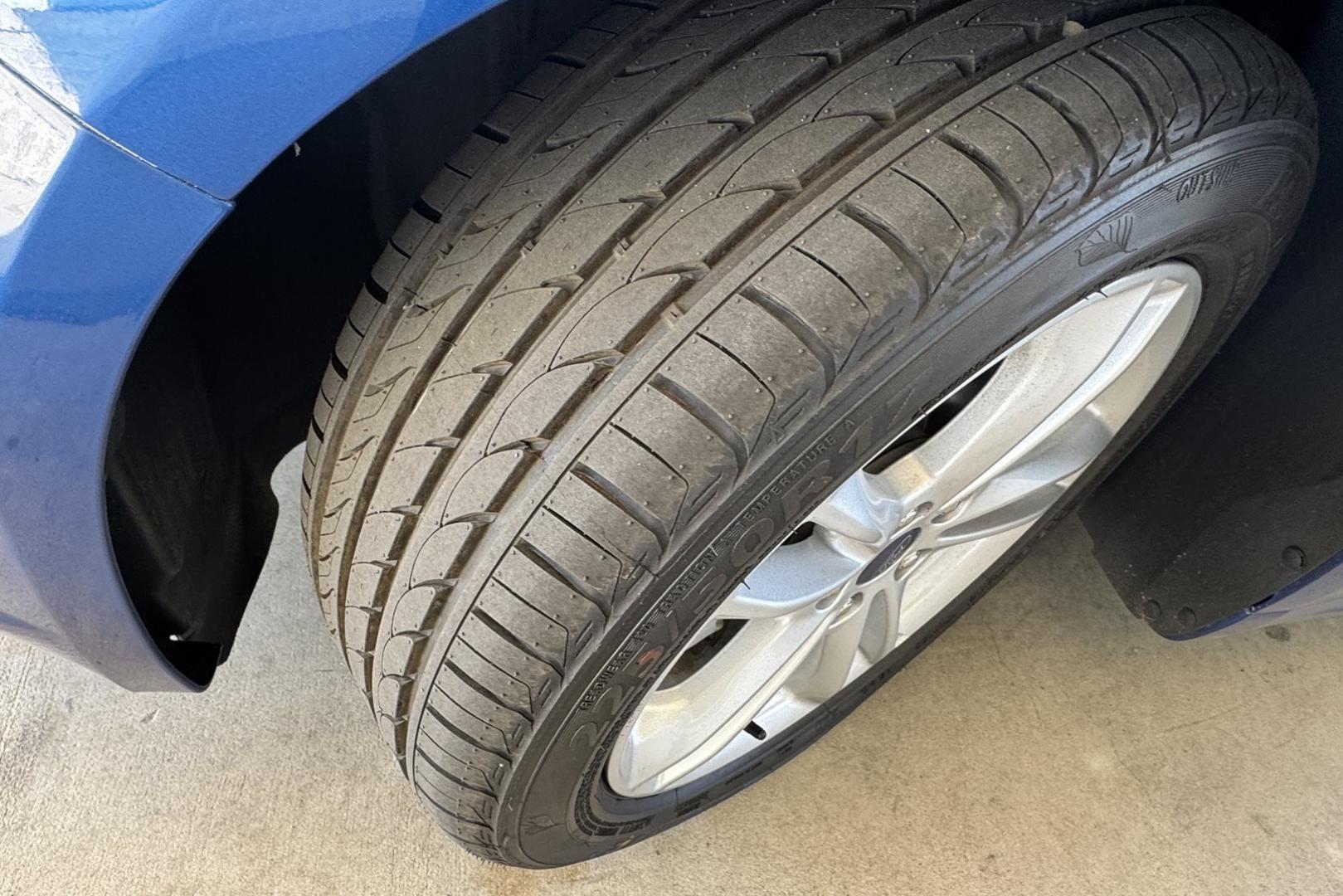 2018 Blue Lightning Metallic /Gray Ford Fusion (3FA6P0UU3JR) with an 4 Cyl 2.0 Liter Hybrid engine, Automatic transmission, located at 2304 W. Main St., Boise, ID, 83702, (208) 342-7777, 43.622105, -116.218658 - Great Fuel Economy! Smooth Ride Too! - Photo#10