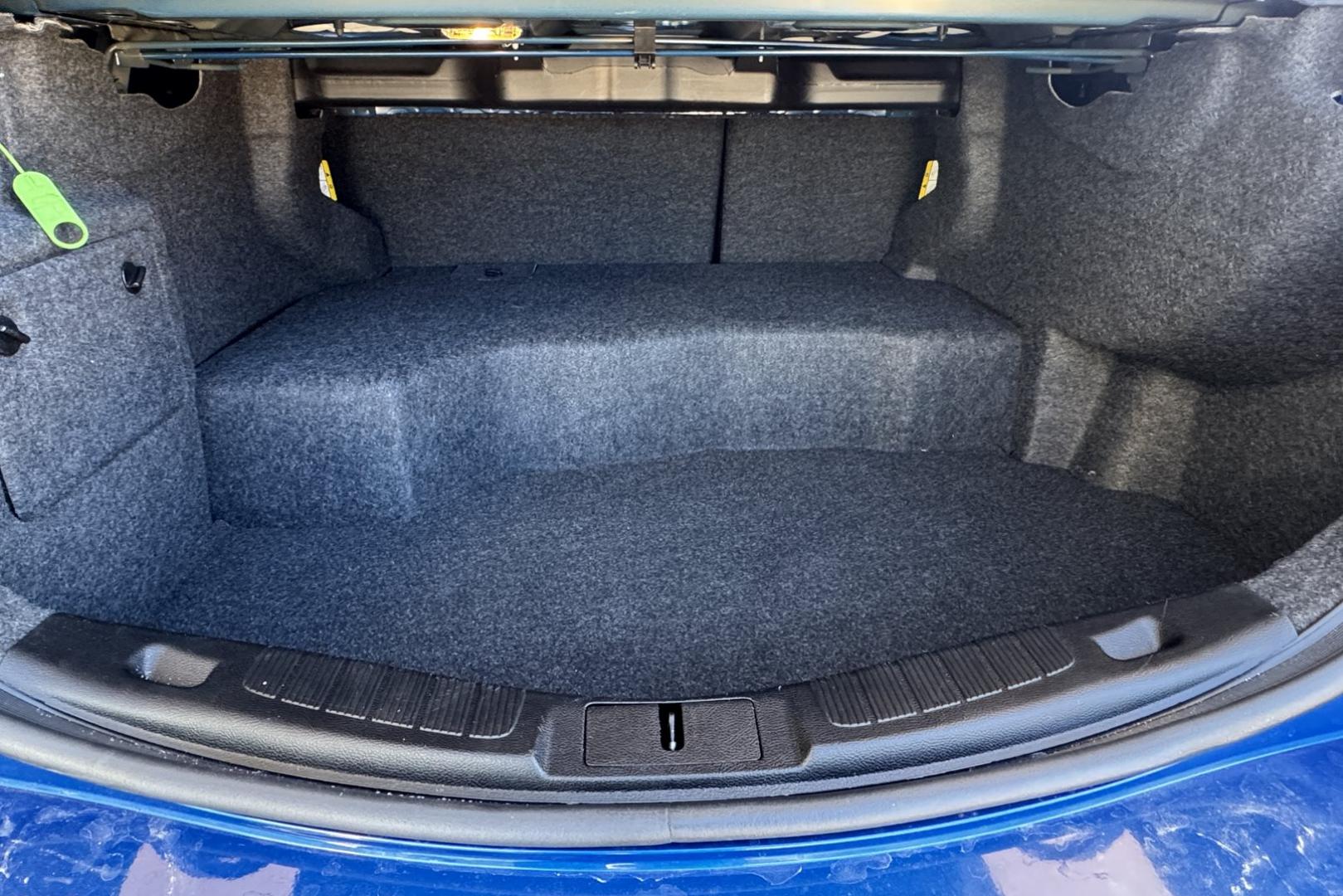 2018 Blue Lightning Metallic /Gray Ford Fusion (3FA6P0UU3JR) with an 4 Cyl 2.0 Liter Hybrid engine, Automatic transmission, located at 2304 W. Main St., Boise, ID, 83702, (208) 342-7777, 43.622105, -116.218658 - Great Fuel Economy! Smooth Ride Too! - Photo#15