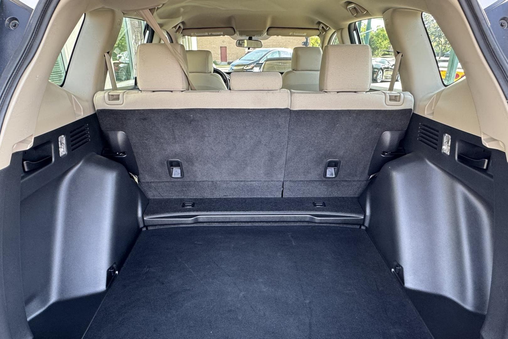 2019 Pearl White /Tan Honda CR-V LX (5J6RW6H30KL) with an 4 Cyl 2.4 Liter engine, Automatic transmission, located at 2304 W. Main St., Boise, ID, 83702, (208) 342-7777, 43.622105, -116.218658 - Great All Wheel Drive Option! - Photo#17