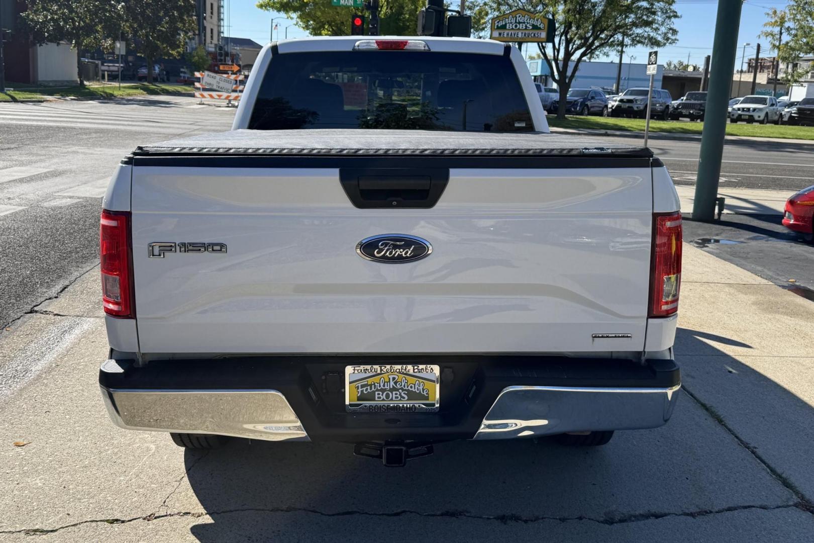 2016 Oxford White /Gray Ford F-150 XLT (1FTFW1EFXGF) with an V8 5.0 Liter engine, Automatic transmission, located at 2304 W. Main St., Boise, ID, 83702, (208) 342-7777, 43.622105, -116.218658 - Seats 6! Ready To Haul! - Photo#1