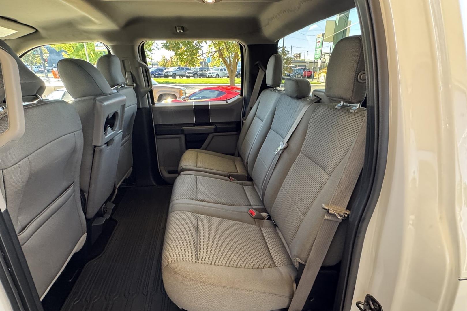 2016 Oxford White /Gray Ford F-150 XLT (1FTFW1EFXGF) with an V8 5.0 Liter engine, Automatic transmission, located at 2304 W. Main St., Boise, ID, 83702, (208) 342-7777, 43.622105, -116.218658 - Seats 6! Ready To Haul! - Photo#8