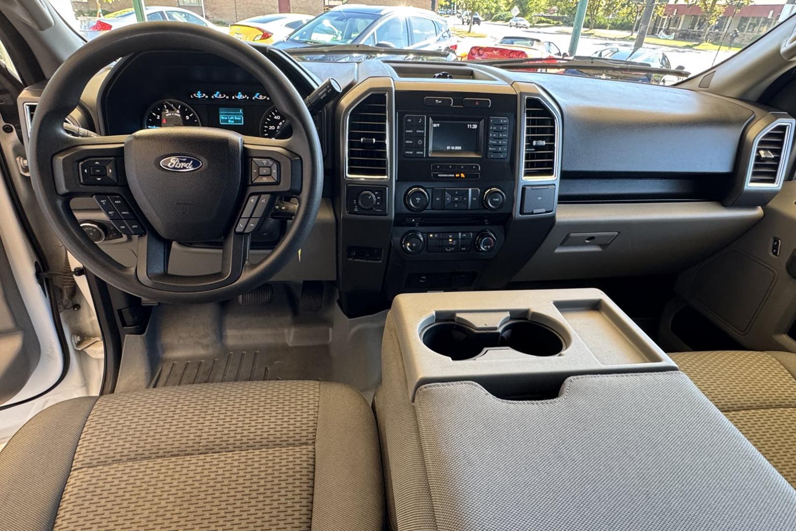2016 Oxford White /Gray Ford F-150 XLT (1FTFW1EFXGF) with an V8 5.0 Liter engine, Automatic transmission, located at 2304 W. Main St., Boise, ID, 83702, (208) 342-7777, 43.622105, -116.218658 - Seats 6! Ready To Haul! - Photo#10