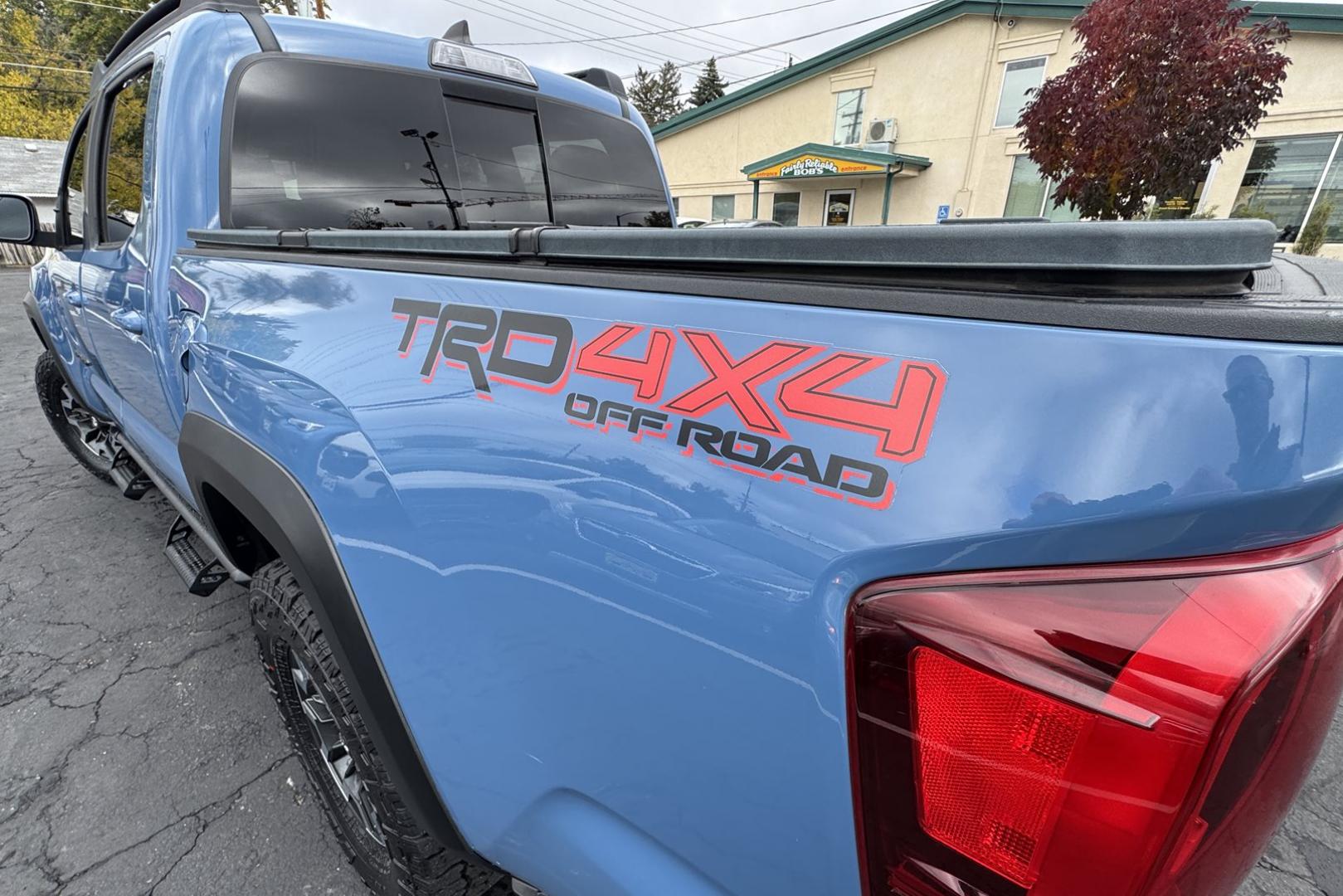 2019 Cavalry Blue /Black Toyota Tacoma TRD Off-Road (3TMCZ5AN9KM) with an V6 3.5 Liter engine, Automatic 6 Speed transmission, located at 2304 W. Main St., Boise, ID, 83702, (208) 342-7777, 43.622105, -116.218658 - New Tires! Highly Optioned TRD Off-Road! - Photo#4