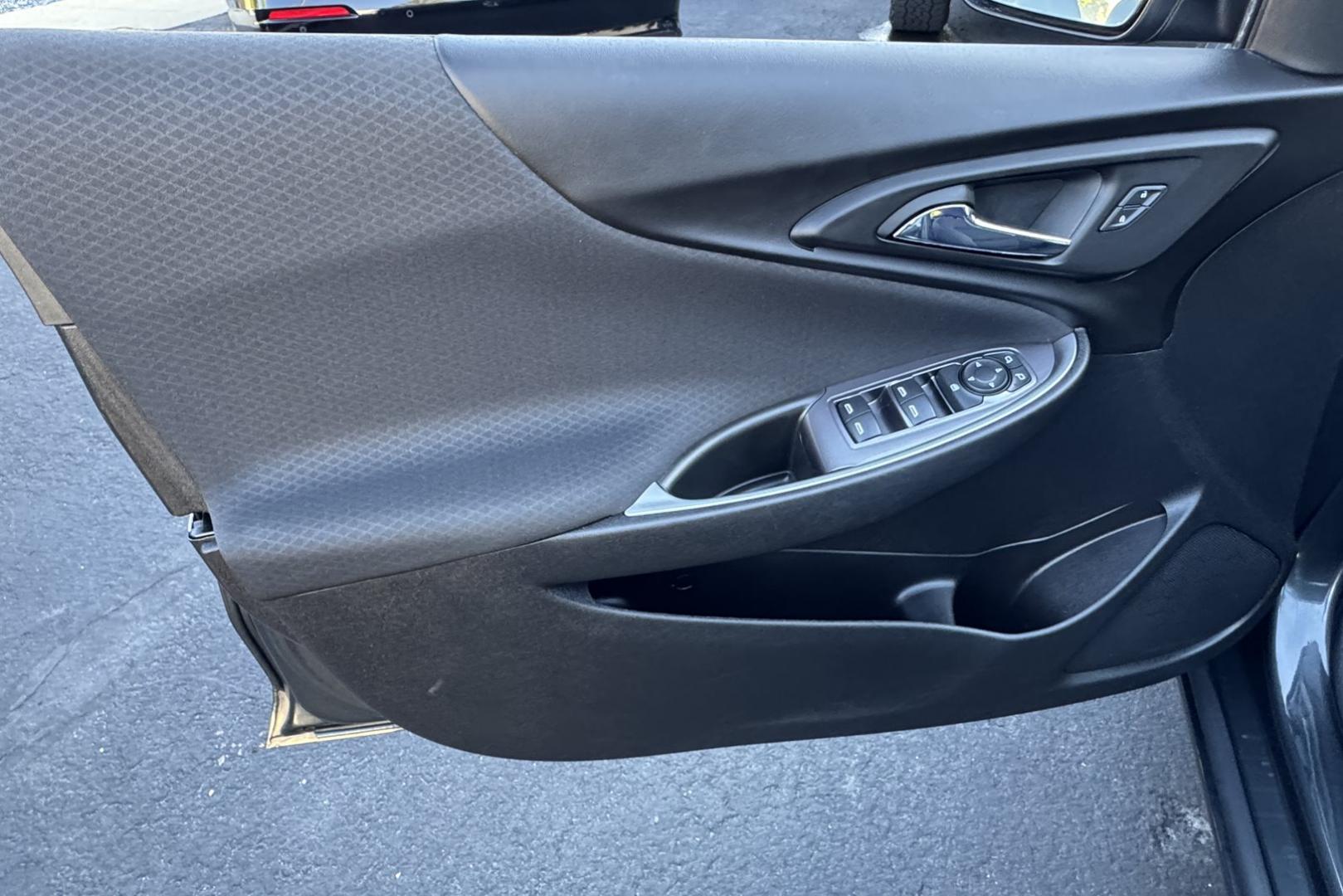 2018 Gray /Black Chevrolet Malibu LS (1G1ZC5ST8JF) with an 4 Cyl 1.5 Liter Turbo engine, Automatic 6 Speed transmission, located at 2304 W. Main St., Boise, ID, 83702, (208) 342-7777, 43.622105, -116.218658 - Great Fuel Economy! A Lot Of Leg Room Too! - Photo#9