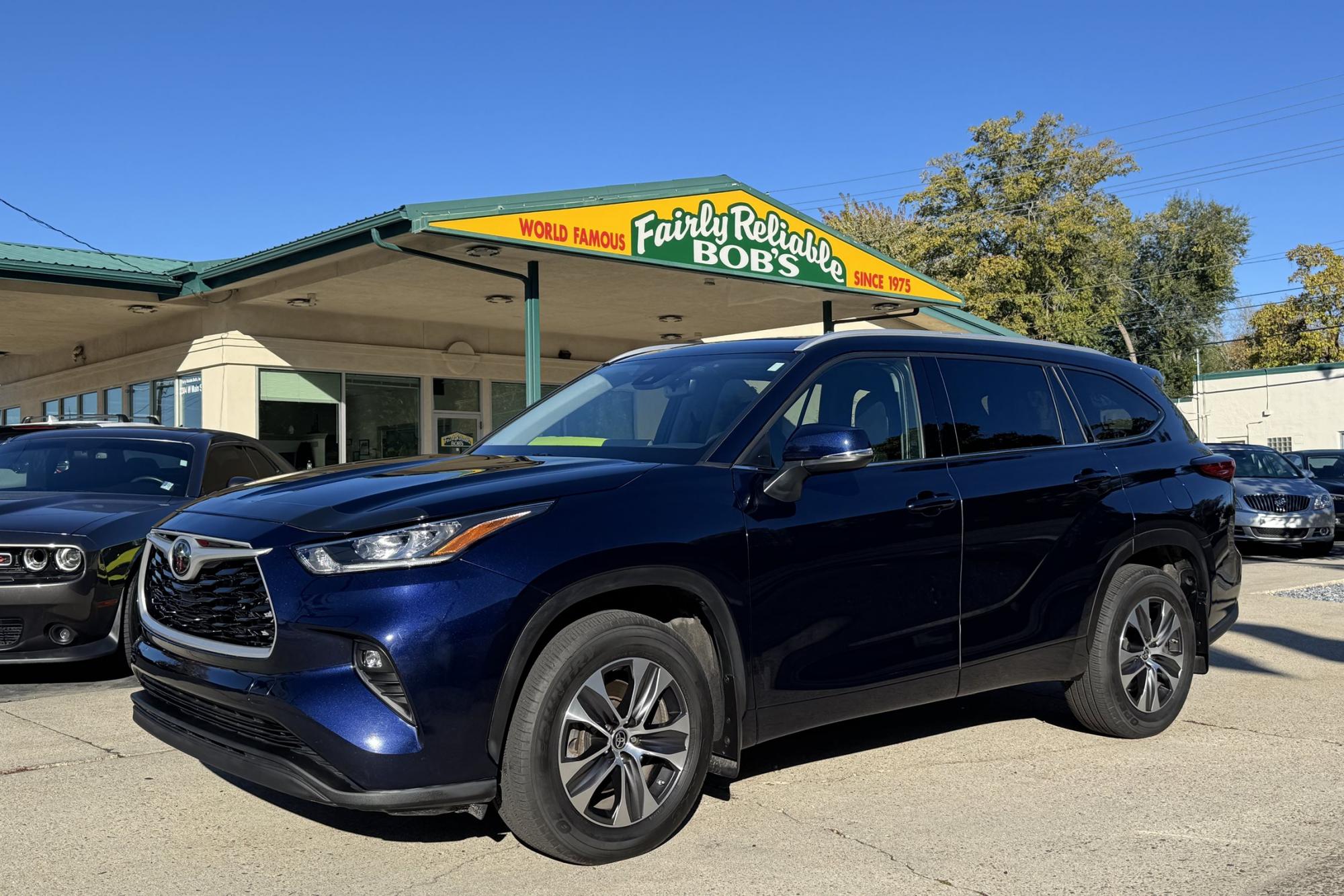 photo of 2022 Toyota Highlander XLE All Wheel Drive