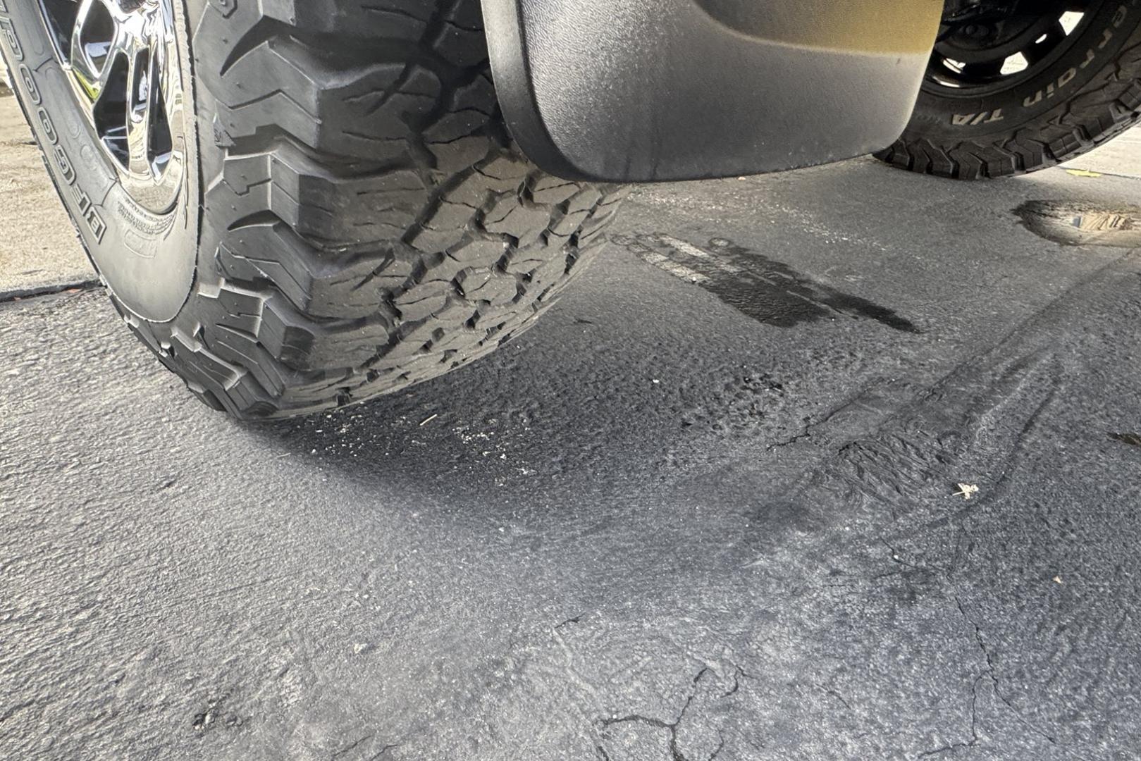 2019 Super White /Black Toyota Tacoma TRD PRO (5TFCZ5AN2KX) with an V6 3.5 Liter engine, Automatic 6 Speed transmission, located at 2304 W. Main St., Boise, ID, 83702, (208) 342-7777, 43.622105, -116.218658 - Hard To Find! Great To Own! - Photo#21