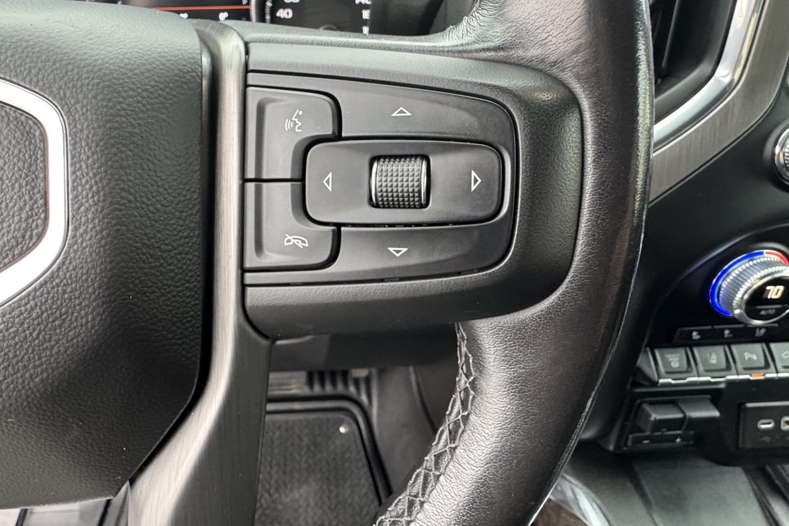 2022 Black /Jet Black GMC Sierra 3500HD Denali (1GT49WEY8NF) with an V8 6.6 Liter Duramax Turbo Diesel engine, Automatic 10 Speed Allison transmission, located at 2304 W. Main St., Boise, ID, 83702, (208) 342-7777, 43.622105, -116.218658 - Photo#10