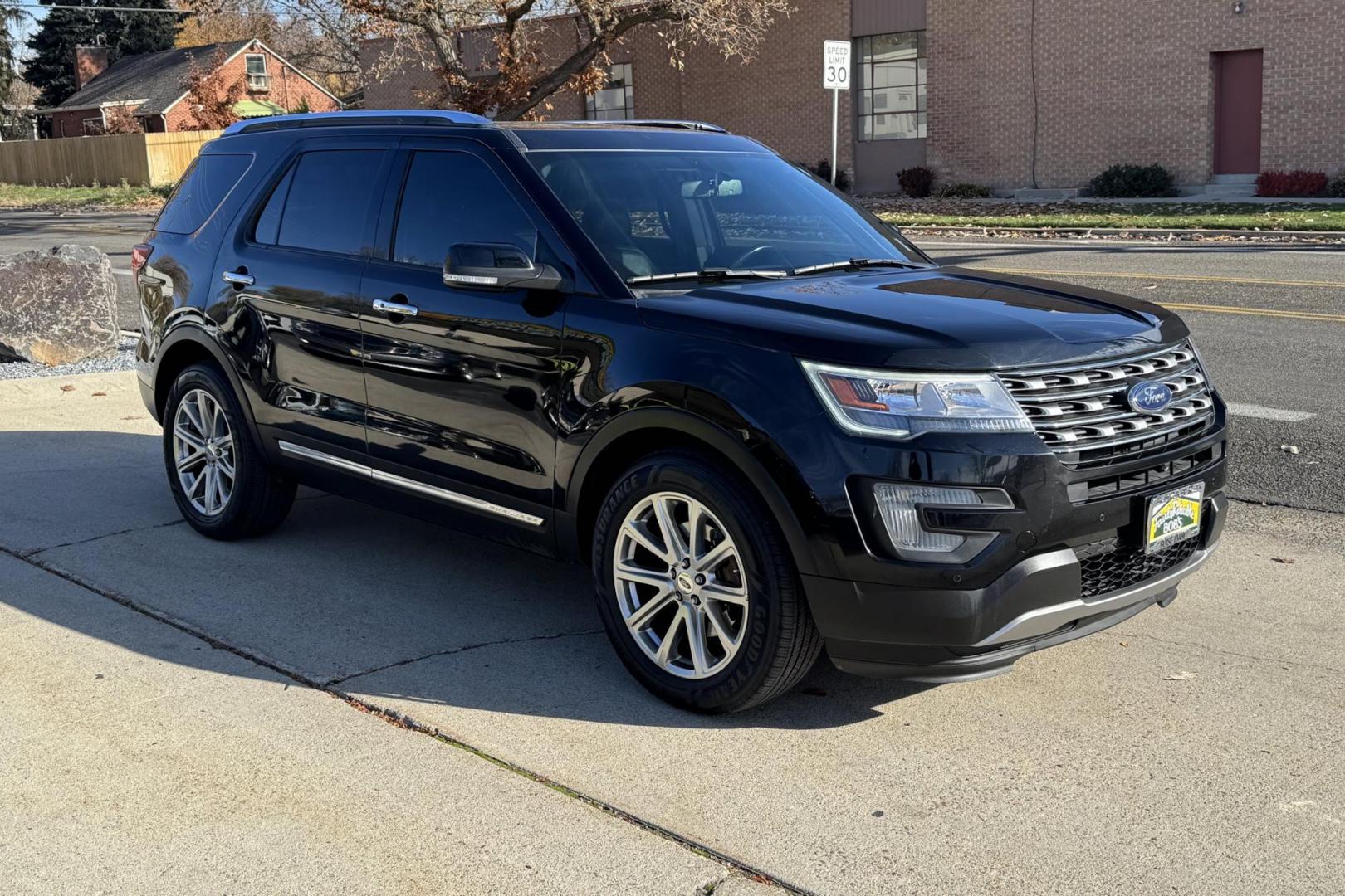 2017 Black /Black Ford Explorer Limited (1FM5K8F8XHG) with an V6 3.5 Liter engine, Automatic 6 Speed transmission, located at 2304 W. Main St., Boise, ID, 83702, (208) 342-7777, 43.622105, -116.218658 - New Tires! 7 Passenger! Highly Optioned! - Photo#1