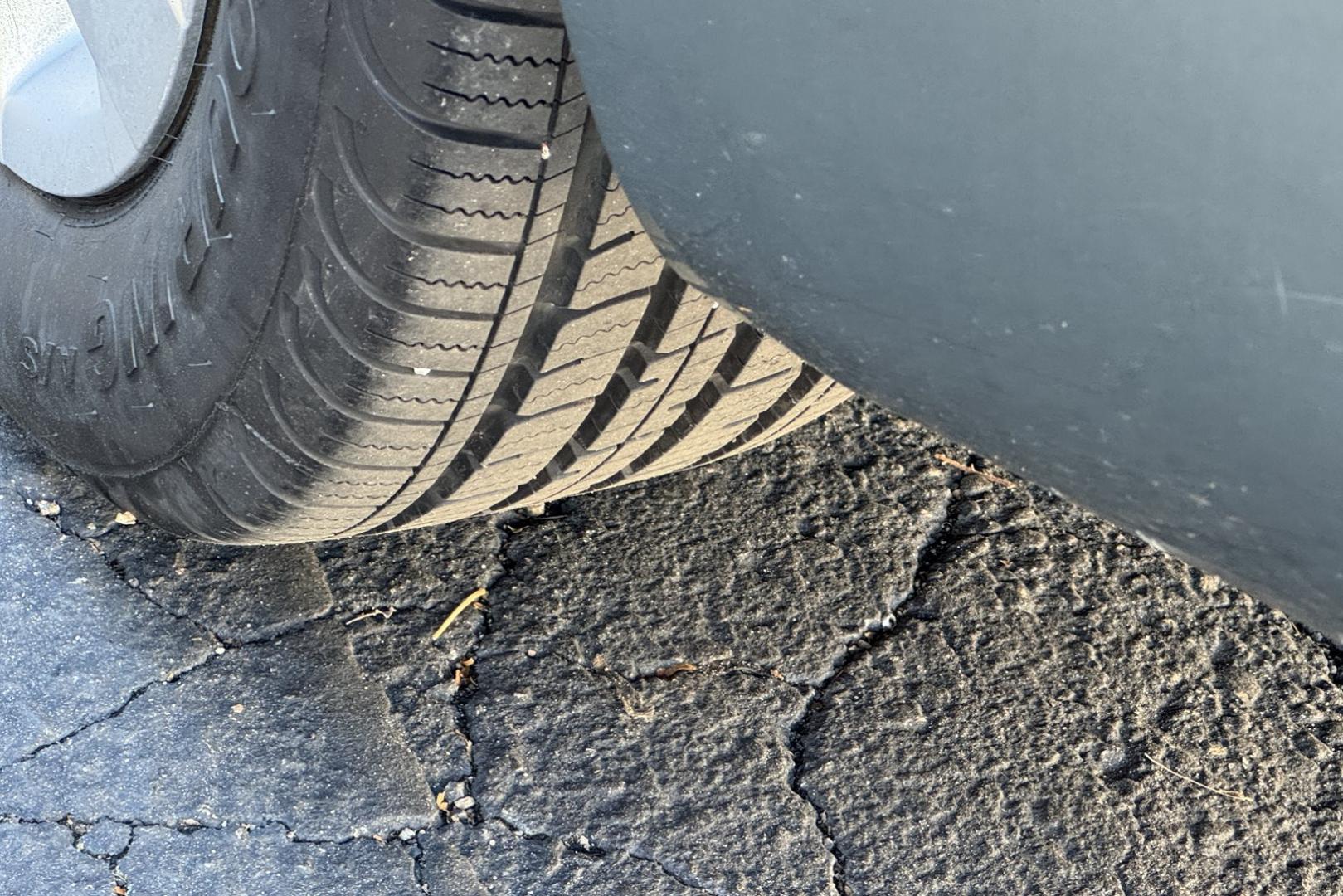 2008 Green /Tan Toyota Camry LE (4T4BE46K38R) with an 4 Cyl 2.4 Liter engine, Automatic transmission, located at 2304 W. Main St., Boise, ID, 83702, (208) 342-7777, 43.622105, -116.218658 - New Tires! Low Mileage! A Lot Of Miles Left To Go! - Photo#16