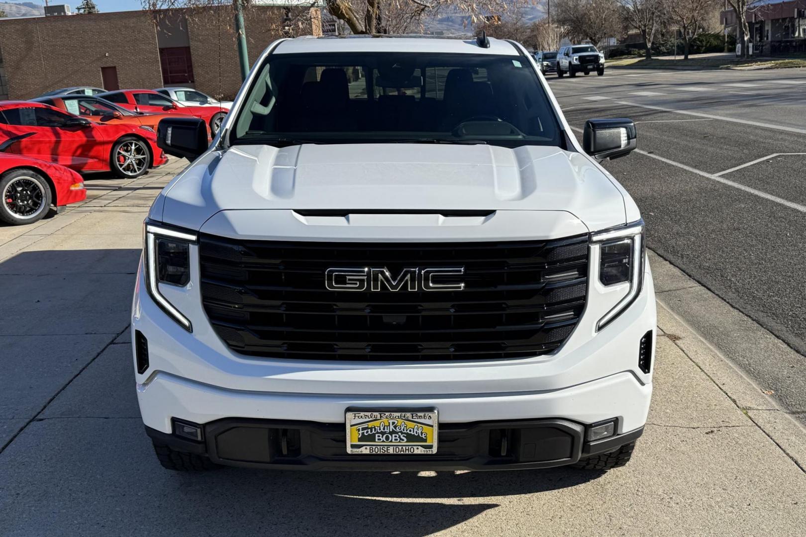 2022 Summit White /Jet Black GMC Sierra 1500 Elevation (1GTUUCED4NZ) with an V8 5.3 Liter engine, Automatic 10 Speed transmission, located at 2304 W. Main St., Boise, ID, 83702, (208) 342-7777, 43.622105, -116.218658 - New Tires! Well Optioned And Clean! - Photo#3