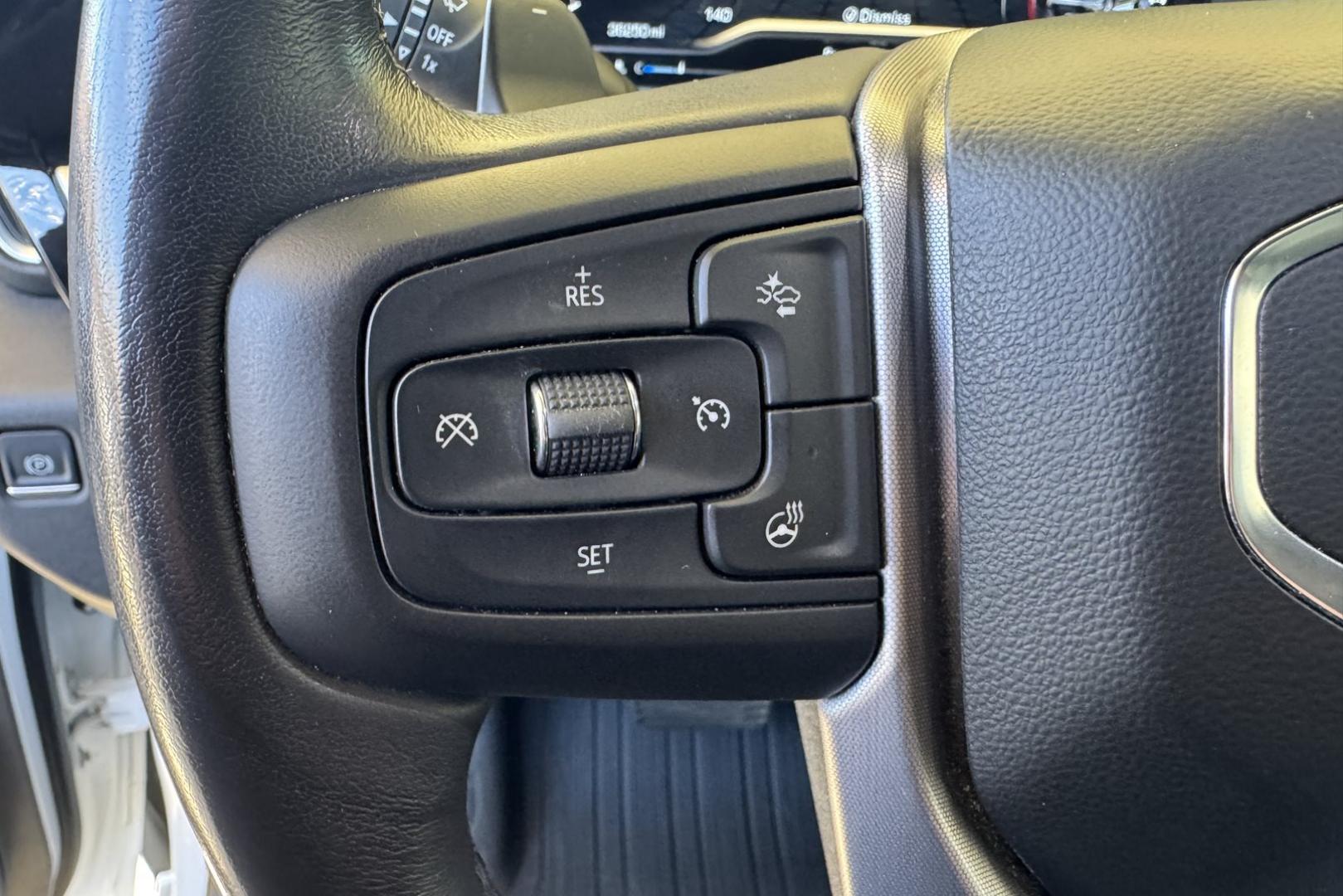 2022 Summit White /Jet Black GMC Sierra 1500 Elevation (1GTUUCED4NZ) with an V8 5.3 Liter engine, Automatic 10 Speed transmission, located at 2304 W. Main St., Boise, ID, 83702, (208) 342-7777, 43.622105, -116.218658 - New Tires! Well Optioned And Clean! - Photo#9