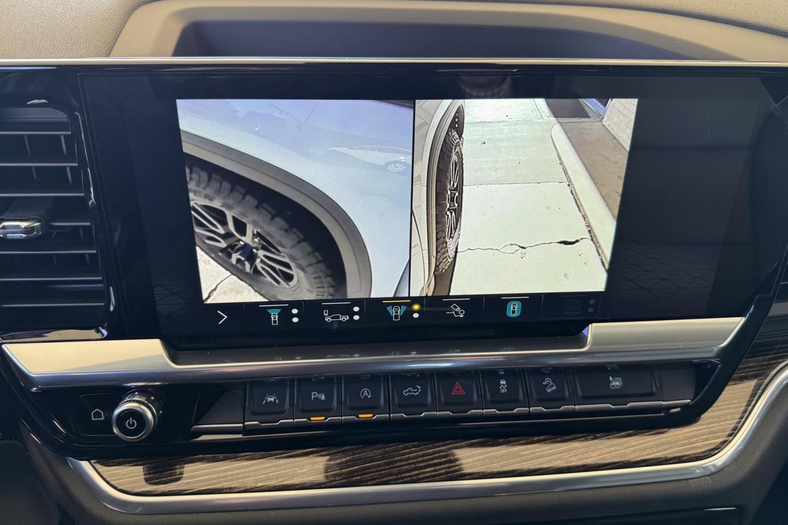 2022 Summit White /Jet Black GMC Sierra 1500 Elevation (1GTUUCED4NZ) with an V8 5.3 Liter engine, Automatic 10 Speed transmission, located at 2304 W. Main St., Boise, ID, 83702, (208) 342-7777, 43.622105, -116.218658 - New Tires! Well Optioned And Clean! - Photo#16