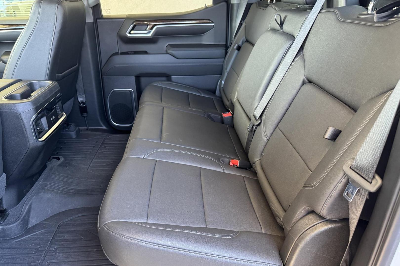 2022 Summit White /Jet Black GMC Sierra 1500 Elevation (1GTUUCED4NZ) with an V8 5.3 Liter engine, Automatic 10 Speed transmission, located at 2304 W. Main St., Boise, ID, 83702, (208) 342-7777, 43.622105, -116.218658 - New Tires! Well Optioned And Clean! - Photo#22