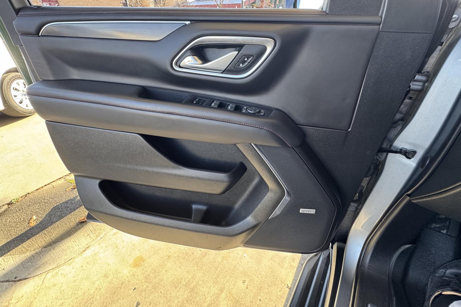 2022 Satin Steel Metallic /Jet Black Chevrolet Tahoe RST (1GNSKRKT1NR) with an 6 Cyl 3.0 Liter Turbo Diesel engine, Automatic 10 Speed transmission, located at 2304 W. Main St., Boise, ID, 83702, (208) 342-7777, 43.622105, -116.218658 - Seats 7! Duramax Powered Tahoe! New Wheels And Tires! - Photo#6