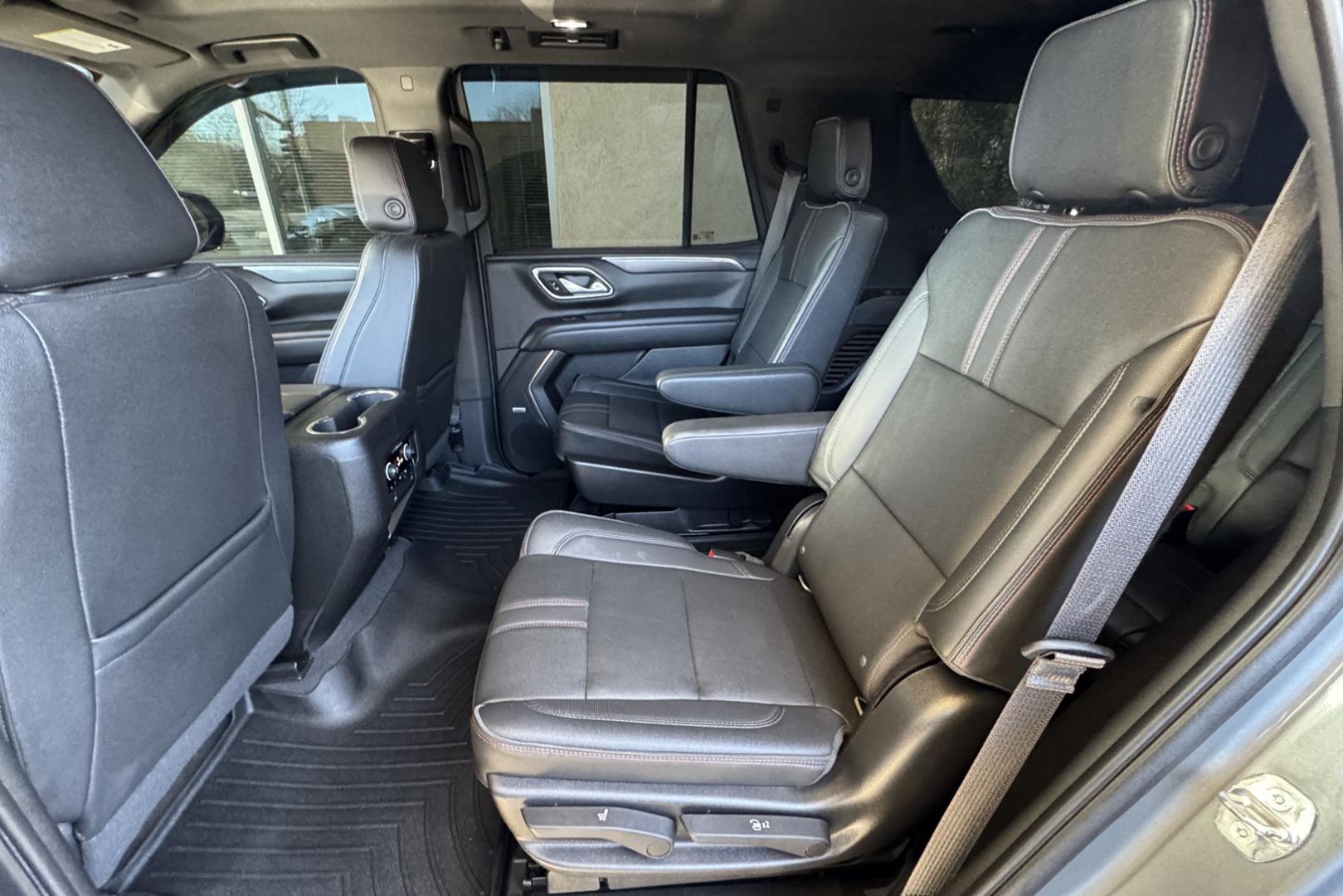 2022 Satin Steel Metallic /Jet Black Chevrolet Tahoe RST (1GNSKRKT1NR) with an 6 Cyl 3.0 Liter Turbo Diesel engine, Automatic 10 Speed transmission, located at 2304 W. Main St., Boise, ID, 83702, (208) 342-7777, 43.622105, -116.218658 - Seats 7! Duramax Powered Tahoe! New Wheels And Tires! - Photo#20