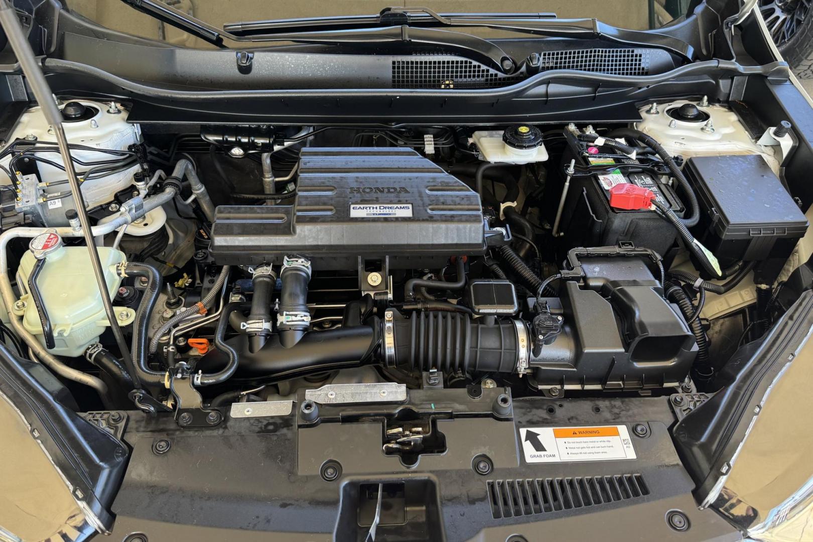 2019 Pearl White /Black Honda CR-V EX-L (JHLRW2H85KX) with an 4 Cyl 1.5 Liter Turbo engine, Automatic transmission, located at 2304 W. Main St., Boise, ID, 83702, (208) 342-7777, 43.622105, -116.218658 - New Tires! Nicely Optioned! Ready To Go! - Photo#17