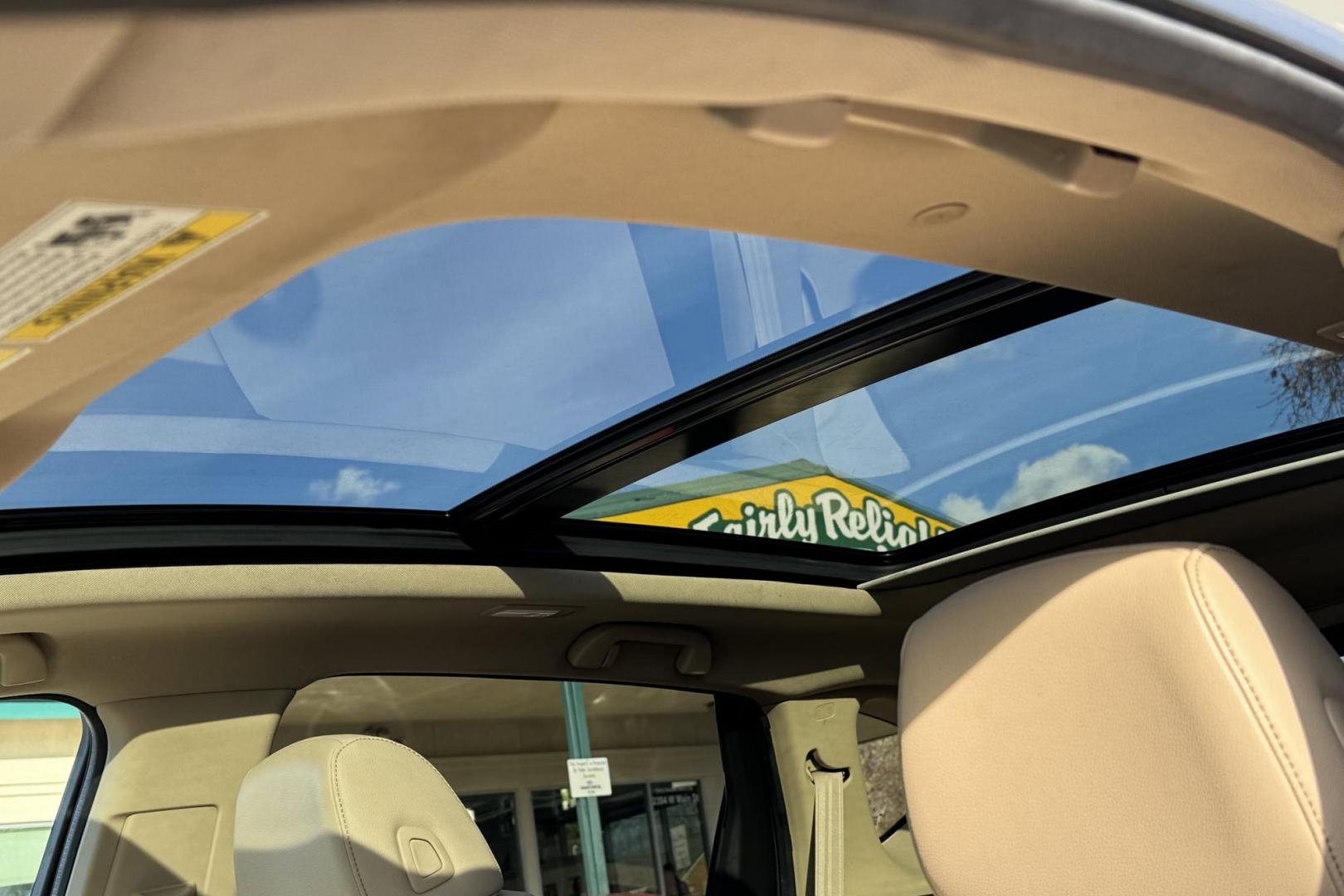 2019 White Diamond Pearl /Parchment Acura RDX SH-AWD (5J8TC2H37KL) with an 4 Cyl 2.0 Liter Turbo engine, Automatic 10 Speed transmission, located at 2304 W. Main St., Boise, ID, 83702, (208) 342-7777, 43.622105, -116.218658 - Highly Optioned And Fun To Drive! - Photo#5