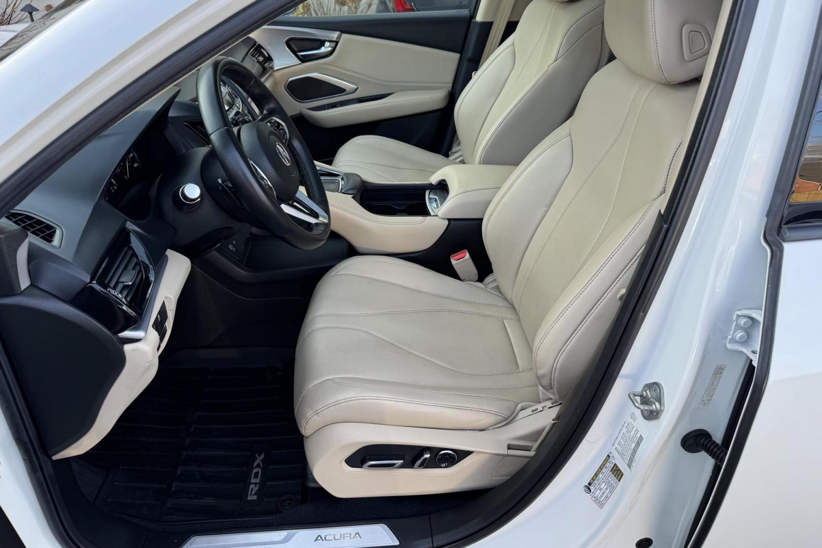 2019 White Diamond Pearl /Parchment Acura RDX SH-AWD (5J8TC2H37KL) with an 4 Cyl 2.0 Liter Turbo engine, Automatic 10 Speed transmission, located at 2304 W. Main St., Boise, ID, 83702, (208) 342-7777, 43.622105, -116.218658 - Highly Optioned And Fun To Drive! - Photo#7