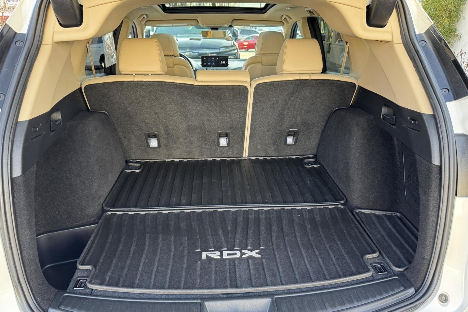 2019 White Diamond Pearl /Parchment Acura RDX SH-AWD (5J8TC2H37KL) with an 4 Cyl 2.0 Liter Turbo engine, Automatic 10 Speed transmission, located at 2304 W. Main St., Boise, ID, 83702, (208) 342-7777, 43.622105, -116.218658 - Highly Optioned And Fun To Drive! - Photo#23