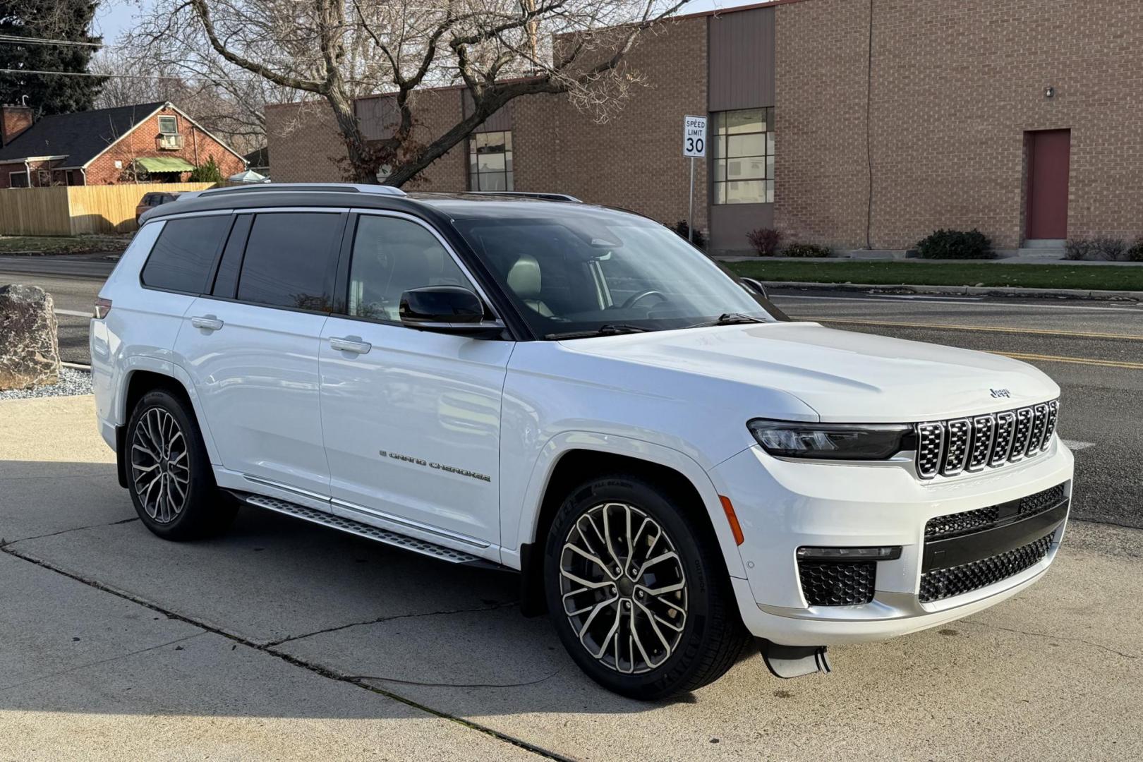 2021 Bright White Clear /Global Black Jeep Grand Cherokee L Summit Reserve (1C4RJKEG4M8) with an V6 3.6 Liter engine, Automatic 8 Speed transmission, located at 2304 W. Main St., Boise, ID, 83702, (208) 342-7777, 43.622105, -116.218658 - Massaging Seats! Highly Optioned! Loaded With Safety And Comfort Features! - Photo#2