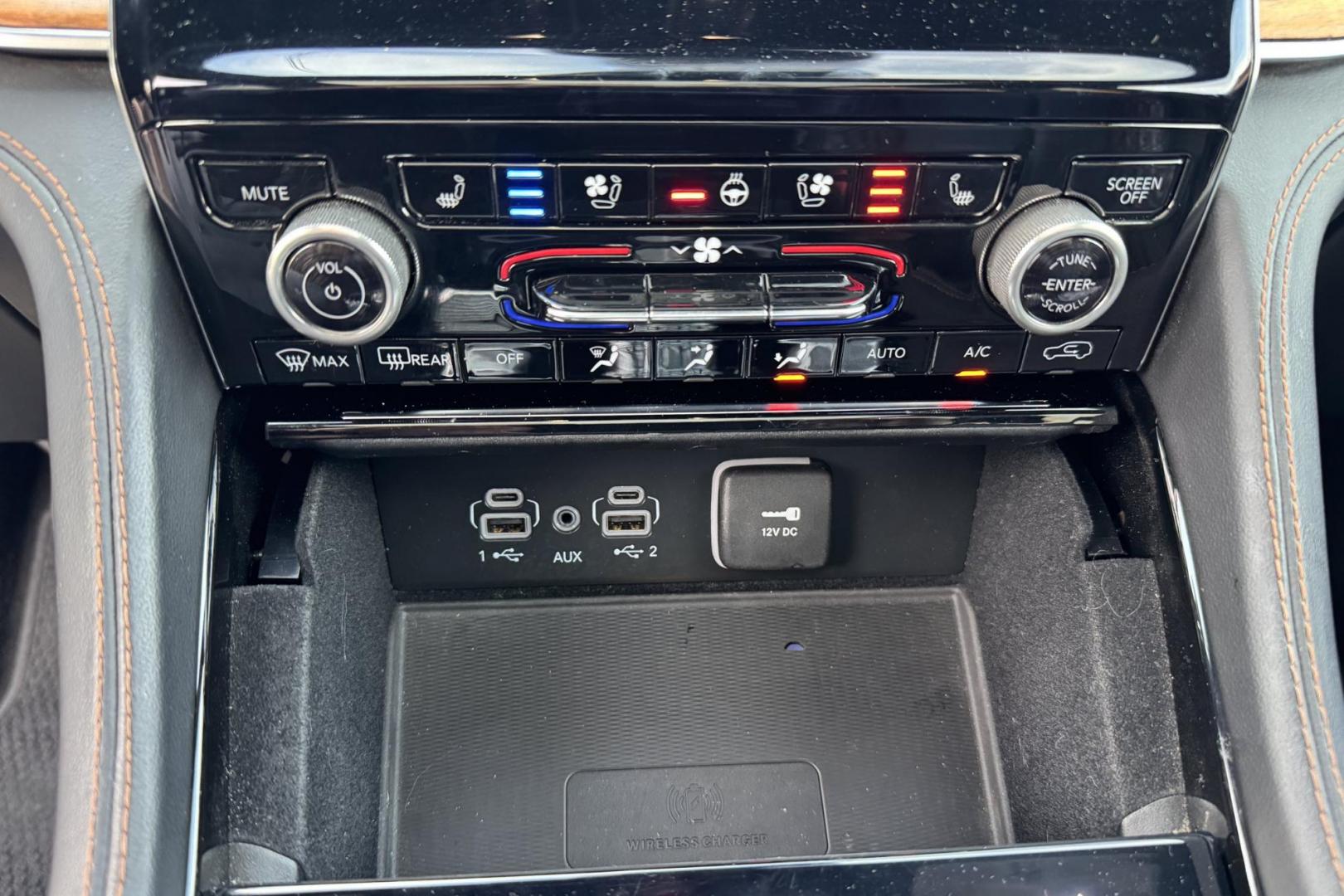 2021 Bright White Clear /Global Black Jeep Grand Cherokee L Summit Reserve (1C4RJKEG4M8) with an V6 3.6 Liter engine, Automatic 8 Speed transmission, located at 2304 W. Main St., Boise, ID, 83702, (208) 342-7777, 43.622105, -116.218658 - Massaging Seats! Highly Optioned! Loaded With Safety And Comfort Features! - Photo#21