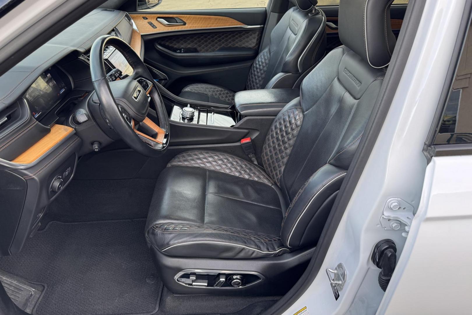 2021 Bright White Clear /Global Black Jeep Grand Cherokee L Summit Reserve (1C4RJKEG4M8) with an V6 3.6 Liter engine, Automatic 8 Speed transmission, located at 2304 W. Main St., Boise, ID, 83702, (208) 342-7777, 43.622105, -116.218658 - Massaging Seats! Highly Optioned! Loaded With Safety And Comfort Features! - Photo#23