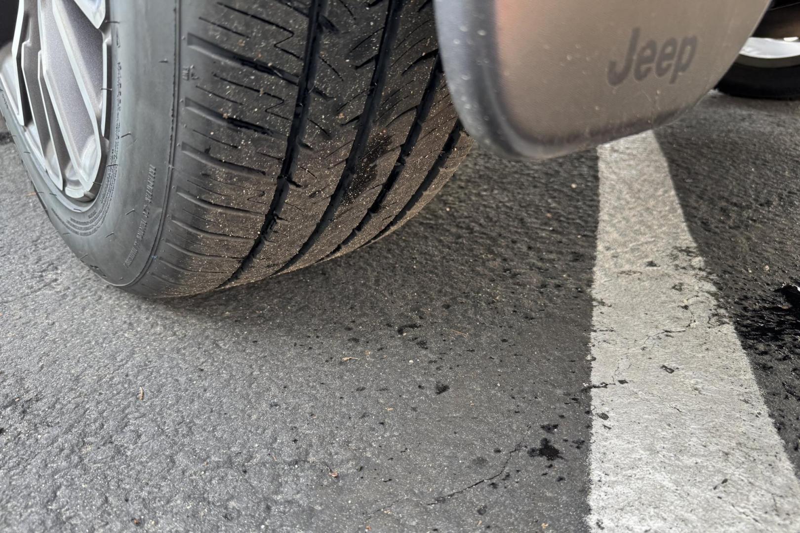 2021 Bright White Clear /Global Black Jeep Grand Cherokee L Summit Reserve (1C4RJKEG4M8) with an V6 3.6 Liter engine, Automatic 8 Speed transmission, located at 2304 W. Main St., Boise, ID, 83702, (208) 342-7777, 43.622105, -116.218658 - Massaging Seats! Highly Optioned! Loaded With Safety And Comfort Features! - Photo#35