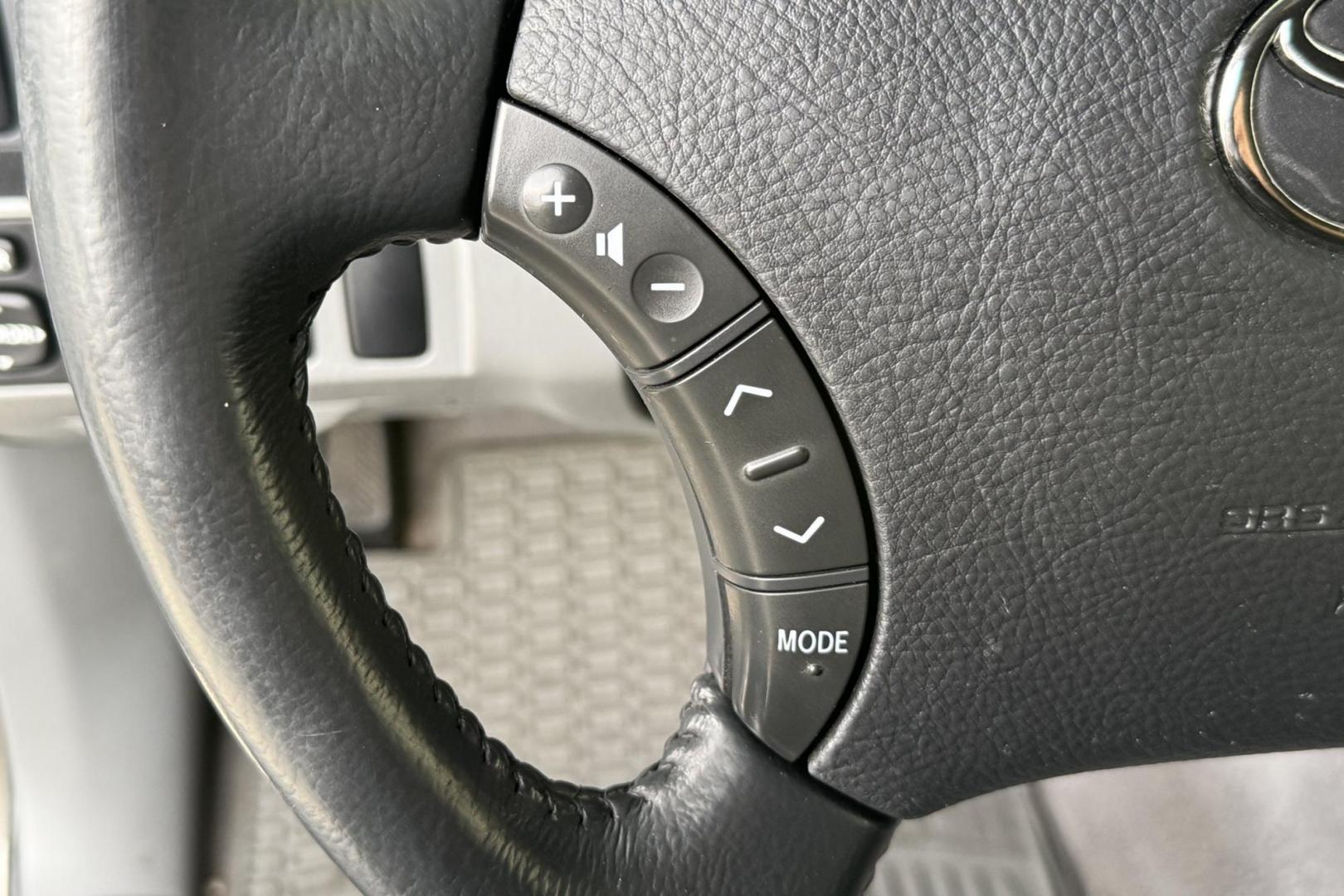 2011 Pyrite Mica /Gray Toyota Tacoma (5TFTX4CN0BX) with an 4 Cyl 2.7 Liter engine, Automatic transmission, located at 2304 W. Main St., Boise, ID, 83702, (208) 342-7777, 43.622105, -116.218658 - Own The Legend! - Photo#5