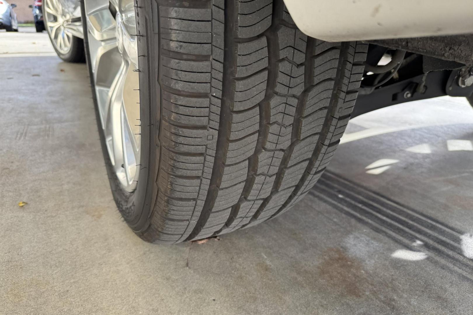 2019 White /Black Ford Expedition Max Platinum (1FMJK1MT9KE) with an V6 3.5 Liter Twin Turbo engine, Automatic 10 Speed transmission, located at 2304 W. Main St., Boise, ID, 83702, (208) 342-7777, 43.622105, -116.218658 - 7 Passenger! 4 Captains Chairs! Loaded With Comfort And Safety Features! - Photo#34