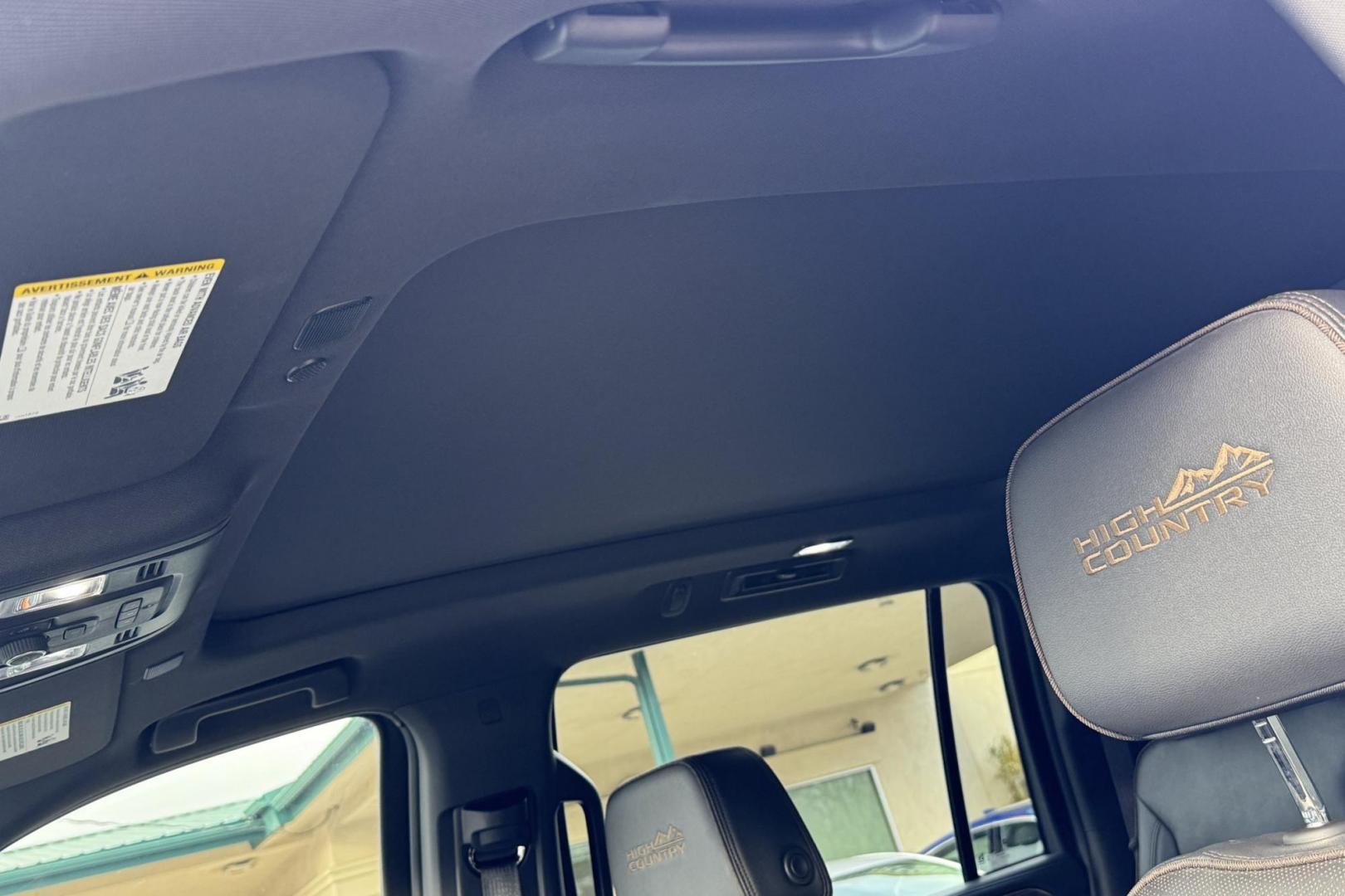 2024 Iridescent Pearl Tricoat /Jet Black Chevrolet Suburban High Country (1GNSKGKT4RR) with an 6 Cyl Duramax 3.0 Liter Turbo Diesel engine, Automatic 10 Speed transmission, located at 2304 W. Main St., Boise, ID, 83702, (208) 342-7777, 43.622105, -116.218658 - Remaining Factory Warranty! Great Fuel Economy! Ready To Go! - Photo#5