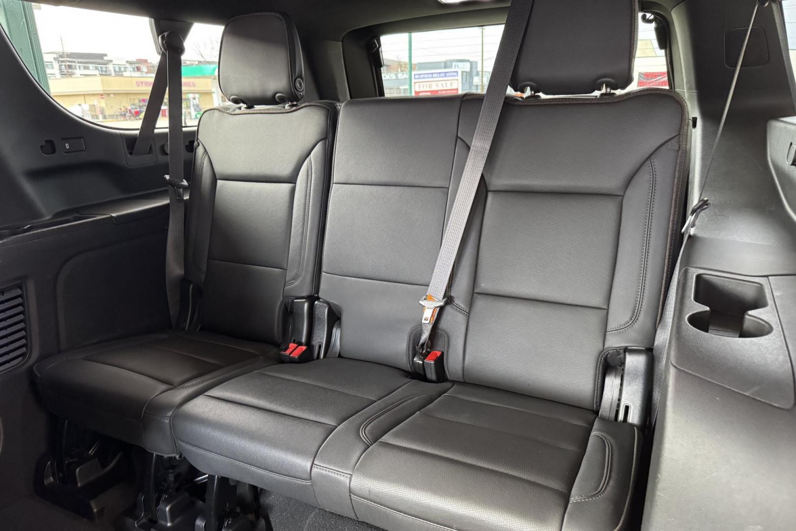 2024 Iridescent Pearl Tricoat /Jet Black Chevrolet Suburban High Country (1GNSKGKT4RR) with an 6 Cyl Duramax 3.0 Liter Turbo Diesel engine, Automatic 10 Speed transmission, located at 2304 W. Main St., Boise, ID, 83702, (208) 342-7777, 43.622105, -116.218658 - Remaining Factory Warranty! Great Fuel Economy! Ready To Go! - Photo#22