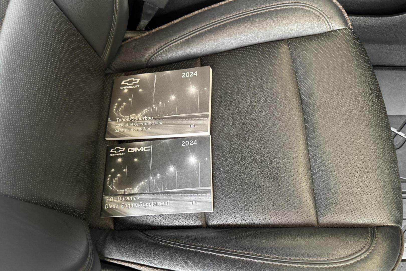 2024 Iridescent Pearl Tricoat /Jet Black Chevrolet Suburban High Country (1GNSKGKT4RR) with an 6 Cyl Duramax 3.0 Liter Turbo Diesel engine, Automatic 10 Speed transmission, located at 2304 W. Main St., Boise, ID, 83702, (208) 342-7777, 43.622105, -116.218658 - Remaining Factory Warranty! Great Fuel Economy! Ready To Go! - Photo#28