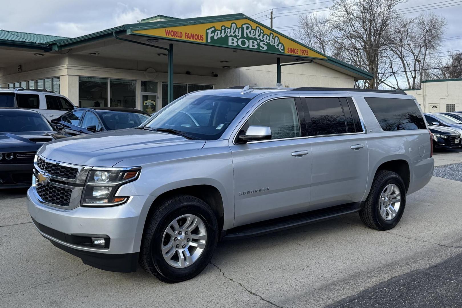 2020 Quicksilver Metallic /Jet Black Chevrolet Suburban LT (1GNSKHKC3LR) with an V8 5.3 Liter engine, Automatic 6 Speed transmission, located at 2304 W. Main St., Boise, ID, 83702, (208) 342-7777, 43.622105, -116.218658 - Highly Optioned! Power Adjustable Driver Pedals! Seats 8! - Photo#0