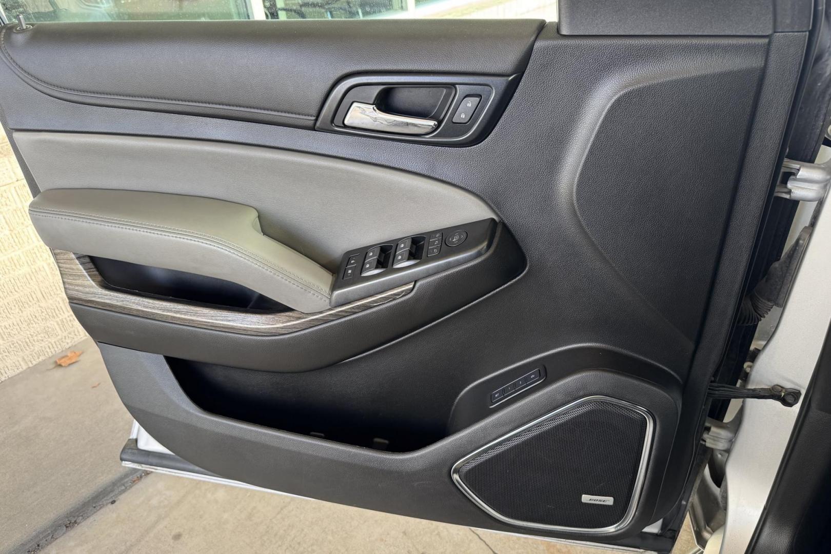 2020 Quicksilver Metallic /Jet Black Chevrolet Suburban LT (1GNSKHKC3LR) with an V8 5.3 Liter engine, Automatic 6 Speed transmission, located at 2304 W. Main St., Boise, ID, 83702, (208) 342-7777, 43.622105, -116.218658 - Highly Optioned! Power Adjustable Driver Pedals! Seats 8! - Photo#11