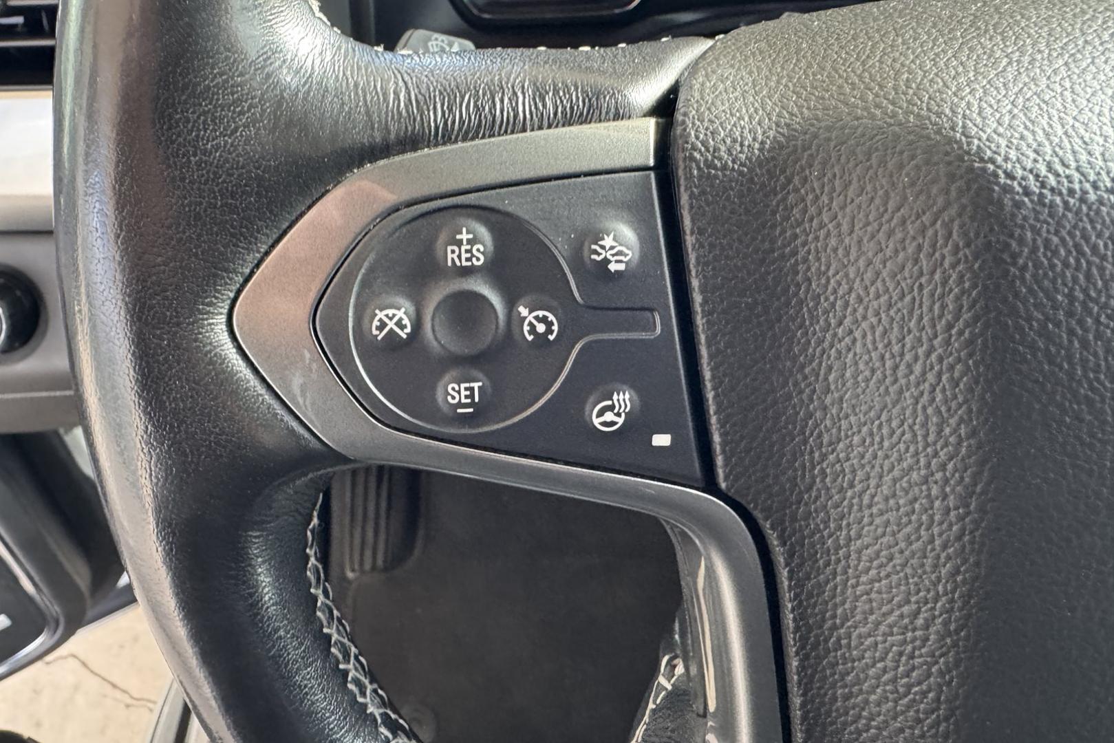 2020 Quicksilver Metallic /Jet Black Chevrolet Suburban LT (1GNSKHKC3LR) with an V8 5.3 Liter engine, Automatic 6 Speed transmission, located at 2304 W. Main St., Boise, ID, 83702, (208) 342-7777, 43.622105, -116.218658 - Highly Optioned! Power Adjustable Driver Pedals! Seats 8! - Photo#13