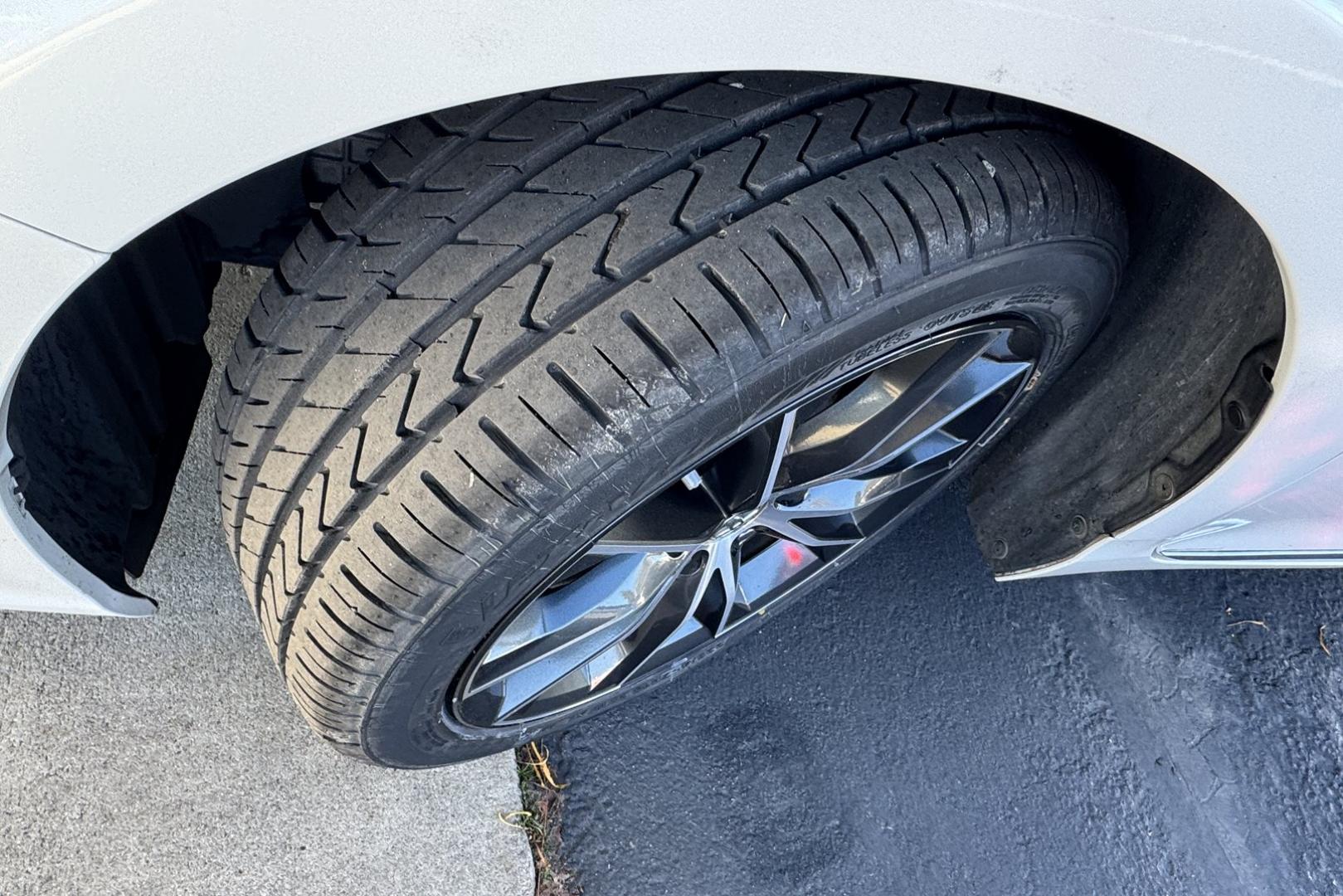 2016 Super White /Black Toyota Camry XSE (4T1BF1FK6GU) with an 4 Cyl 2.5 Liter engine, Automatic 6 Speed transmission, located at 2304 W. Main St., Boise, ID, 83702, (208) 342-7777, 43.622105, -116.218658 - New Tires! One Owner! Clean! - Photo#13