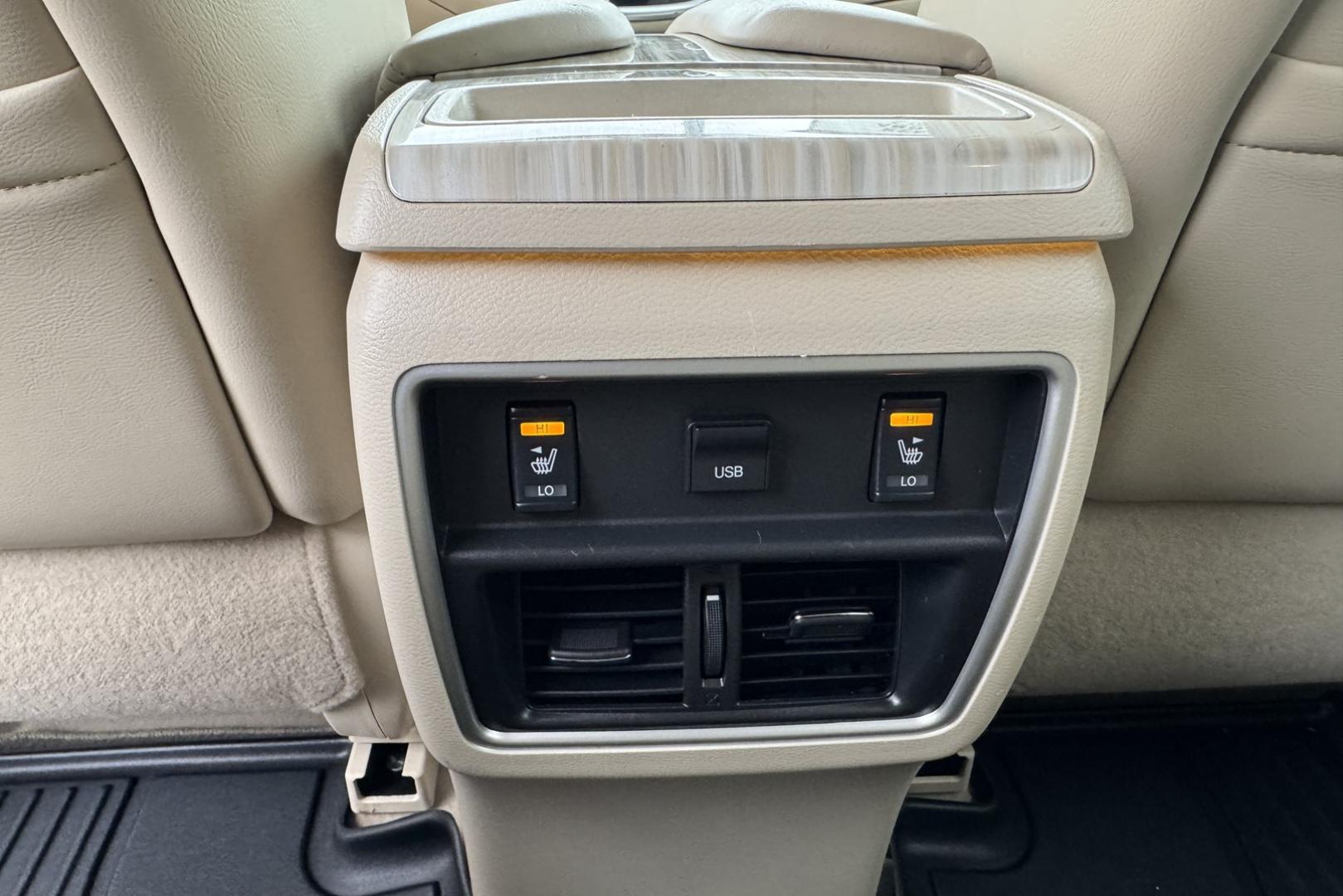 2015 Arctic Blue Metallic /Beige Nissan Murano Platinum (5N1AZ2MHXFN) with an V6 3.5 Liter engine, Automatic transmission, located at 2304 W. Main St., Boise, ID, 83702, (208) 342-7777, 43.622105, -116.218658 - Stunning And Highly Optioned! - Photo#12