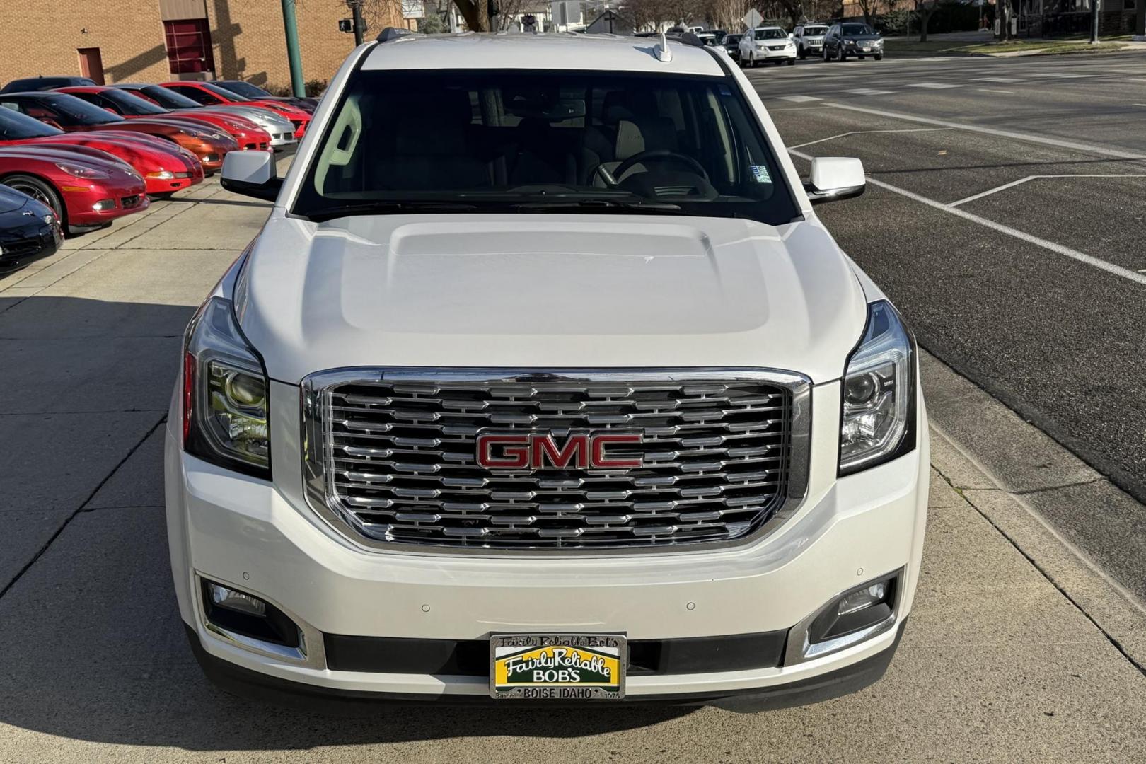 2019 White Diamond Pearl /Dune GMC Yukon Denali (1GKS2CKJ5KR) with an V8 6.2 Liter engine, Automatic 10 Speed transmission, located at 2304 W. Main St., Boise, ID, 83702, (208) 342-7777, 43.622105, -116.218658 - 7 Passenger! Power Rear 3rd Row Seating! Very, Very Nice! - Photo#3