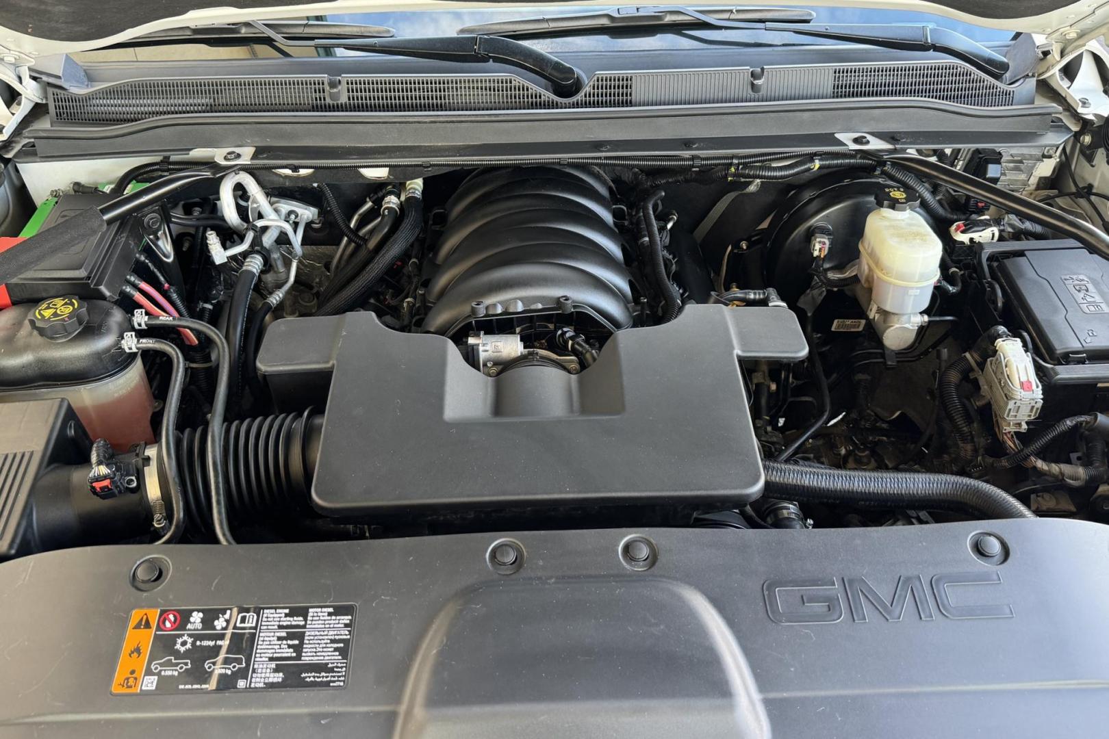 2019 White Diamond Pearl /Dune GMC Yukon Denali (1GKS2CKJ5KR) with an V8 6.2 Liter engine, Automatic 10 Speed transmission, located at 2304 W. Main St., Boise, ID, 83702, (208) 342-7777, 43.622105, -116.218658 - 7 Passenger! Power Rear 3rd Row Seating! Very, Very Nice! - Photo#20