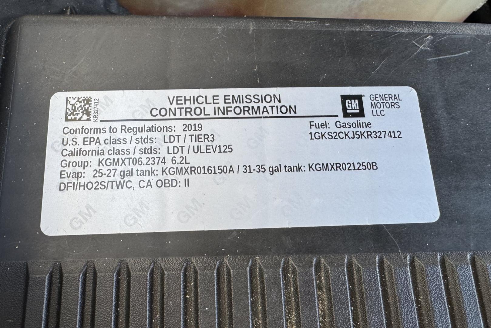 2019 White Diamond Pearl /Dune GMC Yukon Denali (1GKS2CKJ5KR) with an V8 6.2 Liter engine, Automatic 10 Speed transmission, located at 2304 W. Main St., Boise, ID, 83702, (208) 342-7777, 43.622105, -116.218658 - 7 Passenger! Power Rear 3rd Row Seating! Very, Very Nice! - Photo#22