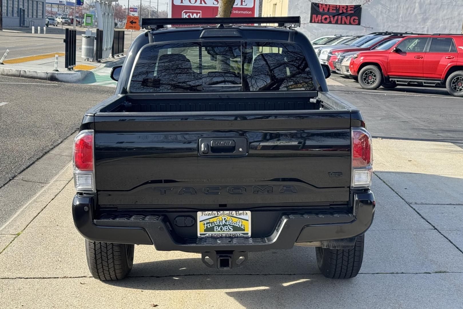 2022 Black /Black Toyota Tacoma TRD Off-Road (3TMCZ5ANXNM) with an V6 3.5 Liter engine, Automatic 6 Speed transmission, located at 2304 W. Main St., Boise, ID, 83702, (208) 342-7777, 43.622105, -116.218658 - Stunning TRD Off-Road! - Photo#2