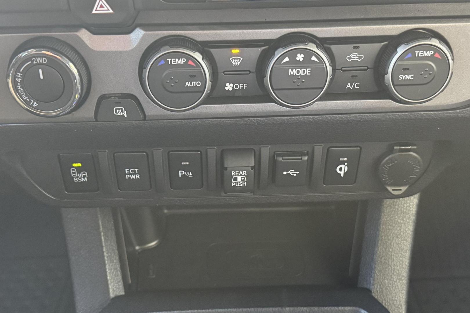 2022 Black /Black Toyota Tacoma TRD Off-Road (3TMCZ5ANXNM) with an V6 3.5 Liter engine, Automatic 6 Speed transmission, located at 2304 W. Main St., Boise, ID, 83702, (208) 342-7777, 43.622105, -116.218658 - Stunning TRD Off-Road! - Photo#8