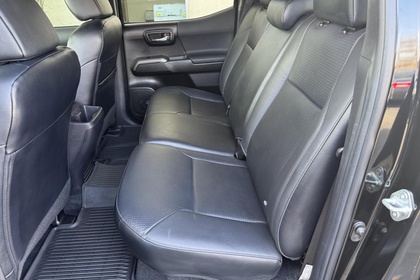 2022 Black /Black Toyota Tacoma TRD Off-Road (3TMCZ5ANXNM) with an V6 3.5 Liter engine, Automatic 6 Speed transmission, located at 2304 W. Main St., Boise, ID, 83702, (208) 342-7777, 43.622105, -116.218658 - Stunning TRD Off-Road! - Photo#13