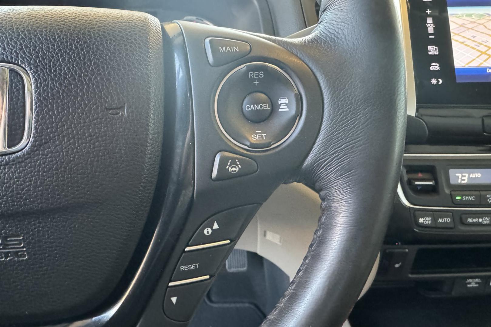 2020 White /Tan Honda Ridgeline RTL-E (5FPYK3F78LB) with an V6 3.5 Liter engine, Automatic 9 Speed transmission, located at 2304 W. Main St., Boise, ID, 83702, (208) 342-7777, 43.622105, -116.218658 - Photo#14