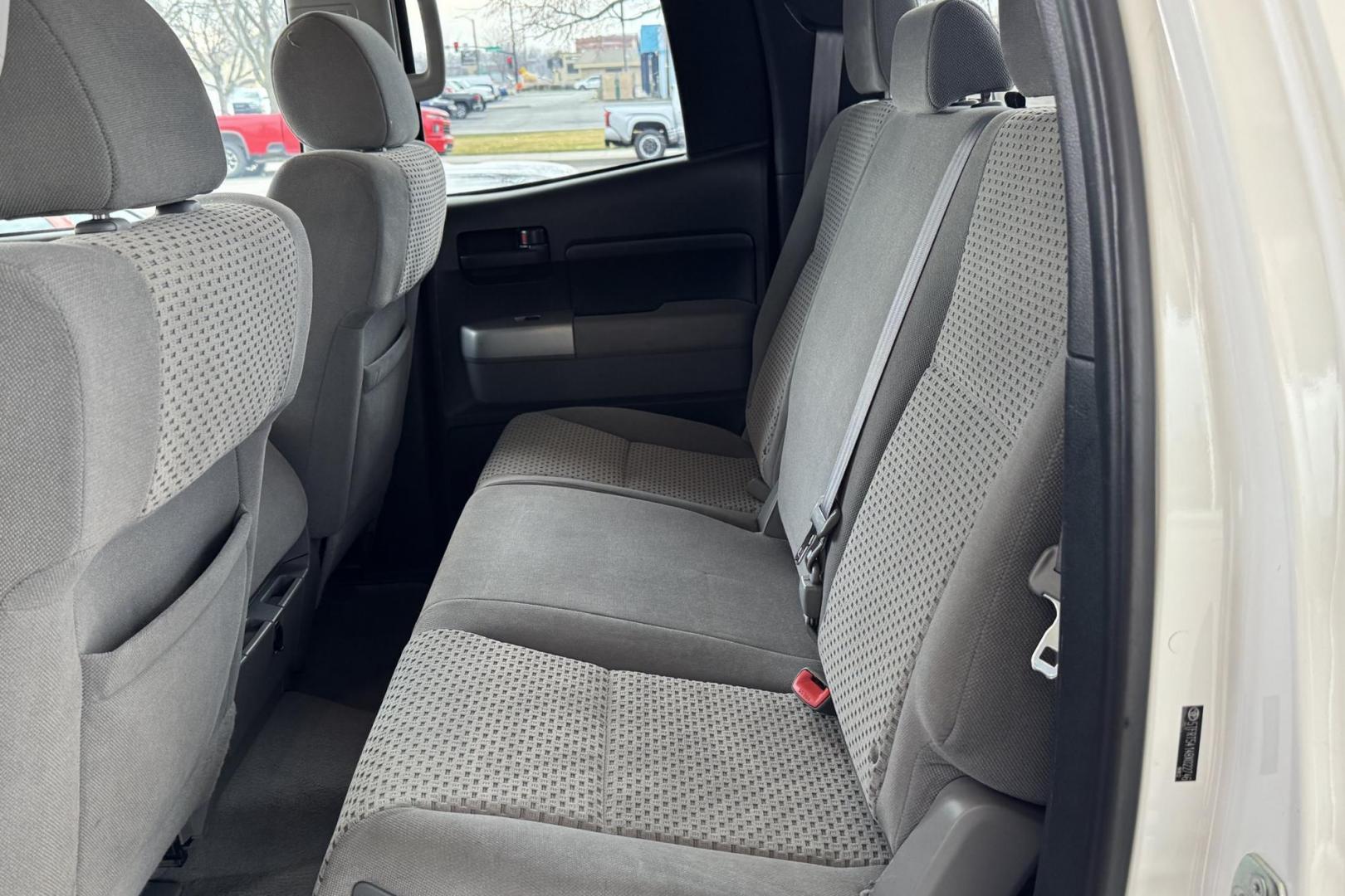 2008 White /Gray Toyota Tundra (5TFRT54148X) with an V8 4.7 Liter engine, Automatic transmission, located at 2304 W. Main St., Boise, ID, 83702, (208) 342-7777, 43.622105, -116.218658 - Great Looking Truck! Ready To Go! - Photo#8